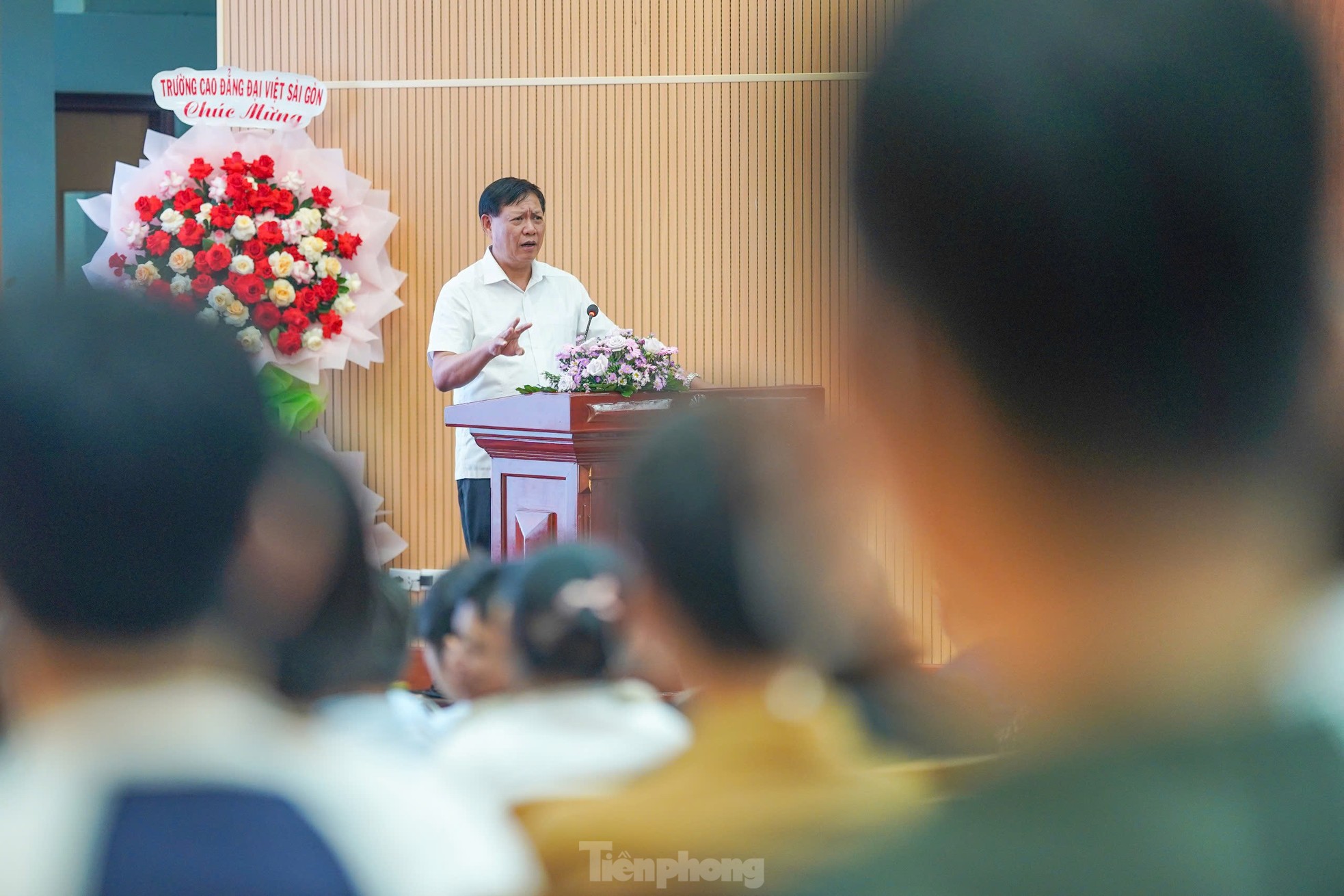 Thứ trưởng Bộ Y tế Đỗ Xuân Tuyên: 'Nhiều người nổi tiếng quảng cáo hàng gian, hàng giả, vừa rồi là kẹo rau đấy' ảnh 2