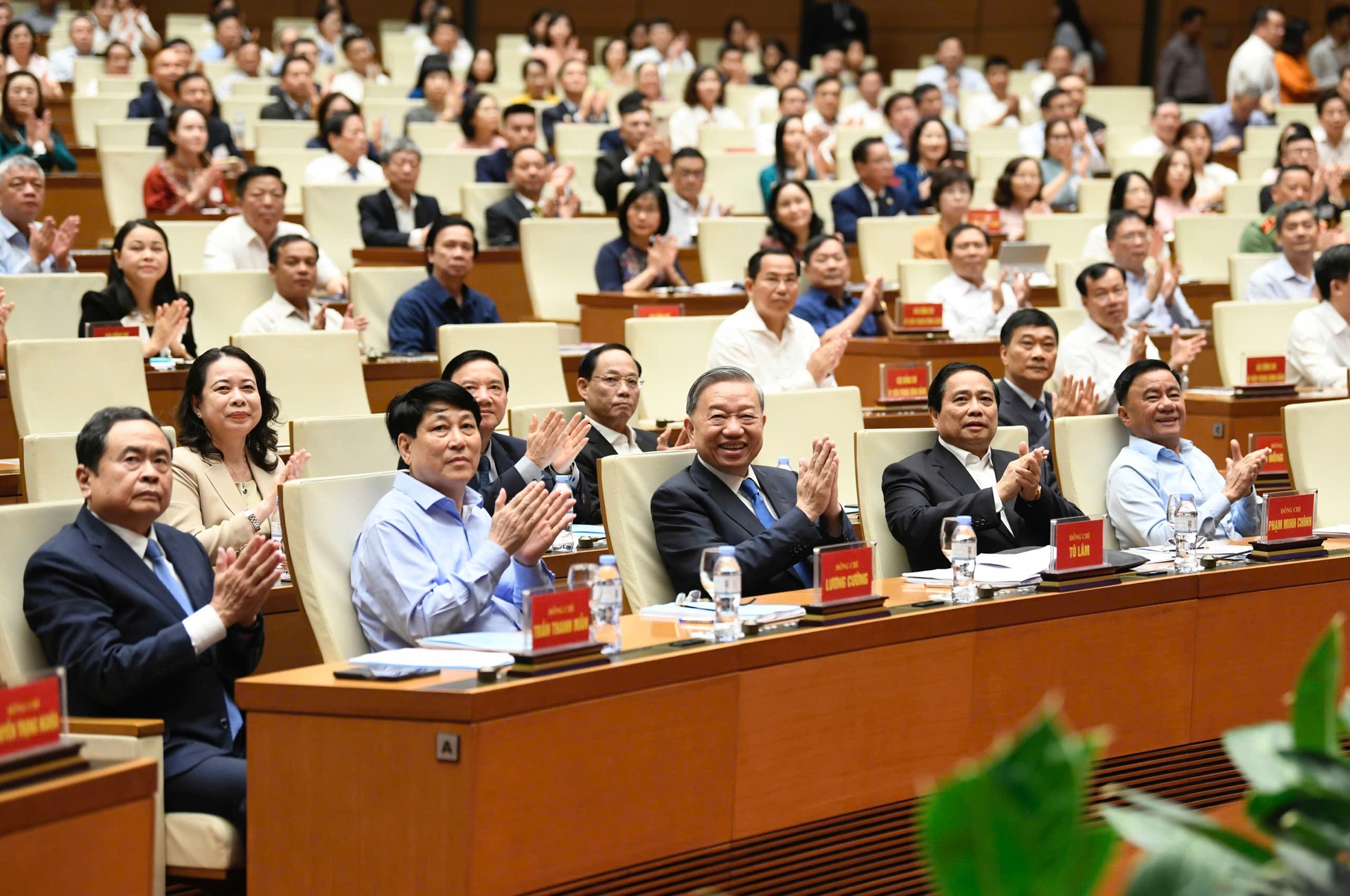 Lãnh đạo Đảng, Nhà nước dự Hội nghị toàn quốc quán triệt các nghị quyết quan trọng- Ảnh 2.