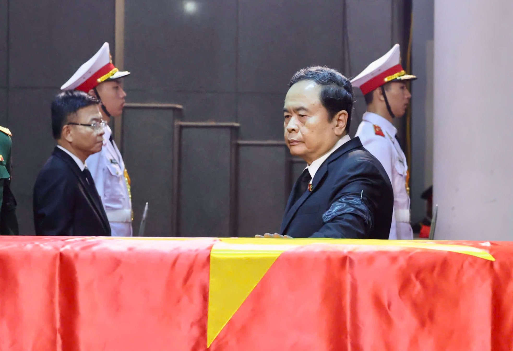 Lãnh đạo Đảng, Nhà nước viếng nguyên Chủ tịch nước Trần Đức Lương ảnh 12
