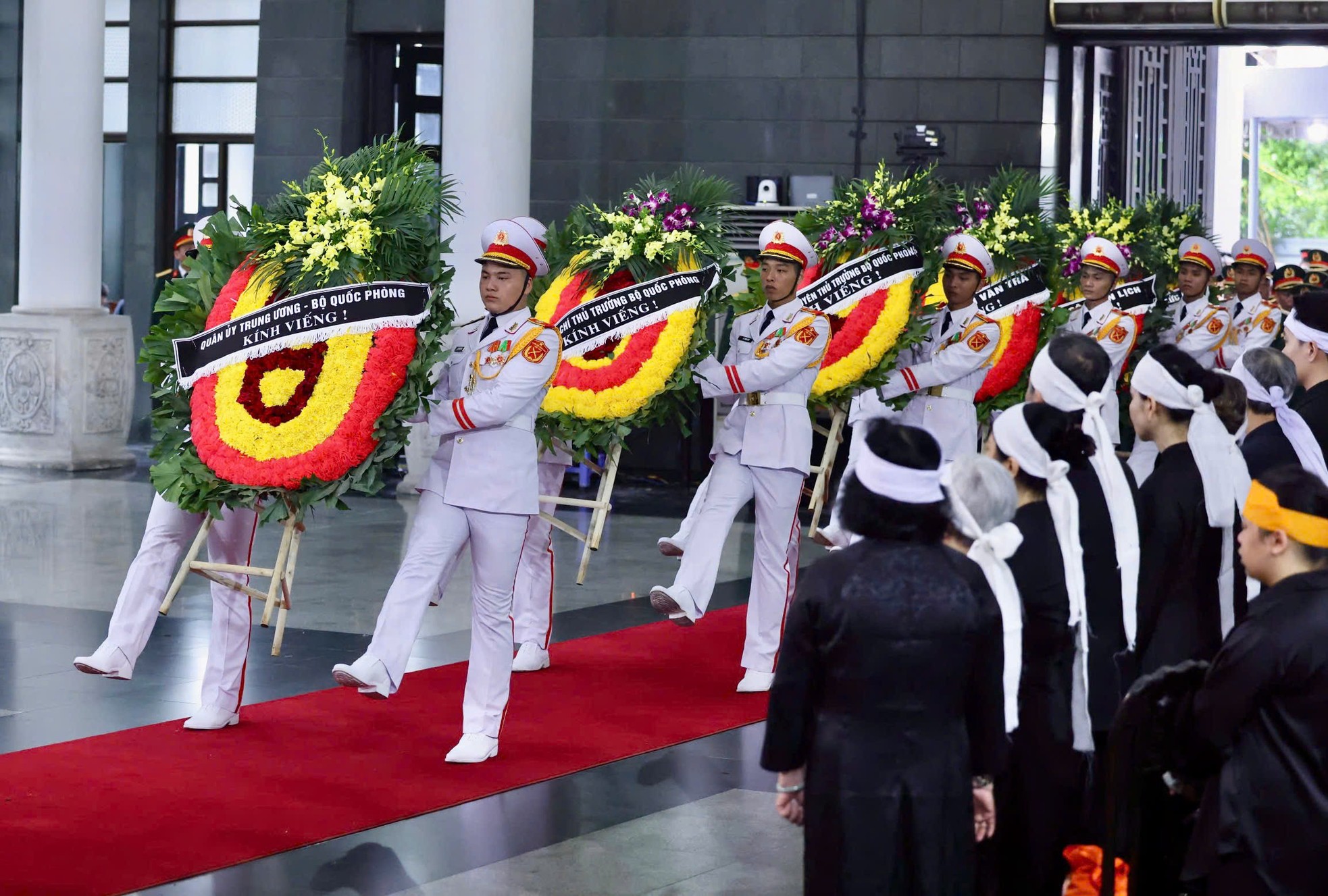 Lãnh đạo Đảng, Nhà nước viếng nguyên Chủ tịch nước Trần Đức Lương ảnh 19