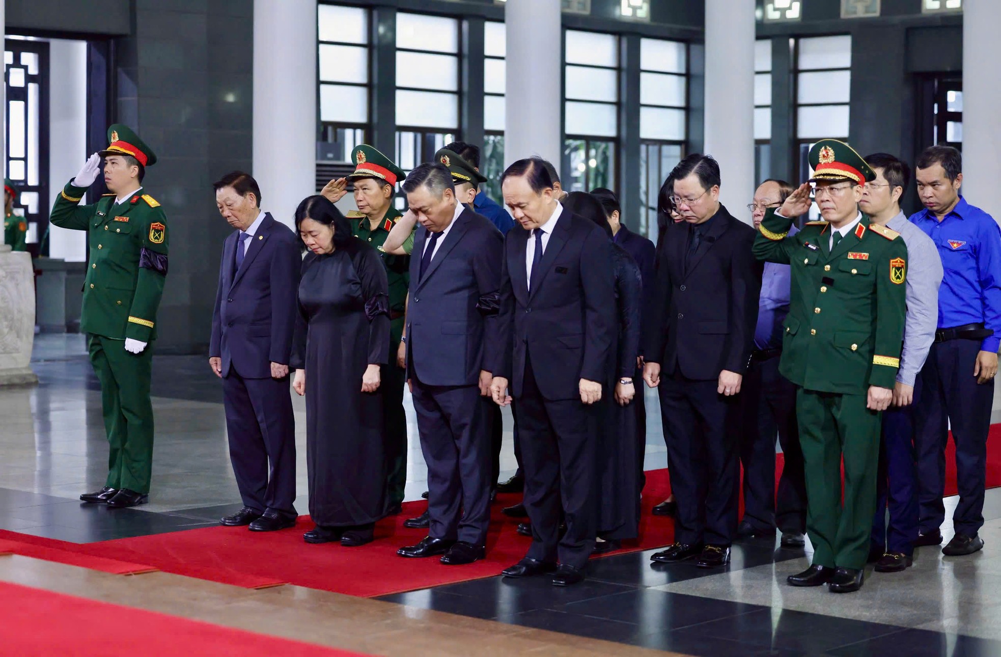 Lãnh đạo Đảng, Nhà nước viếng nguyên Chủ tịch nước Trần Đức Lương ảnh 25