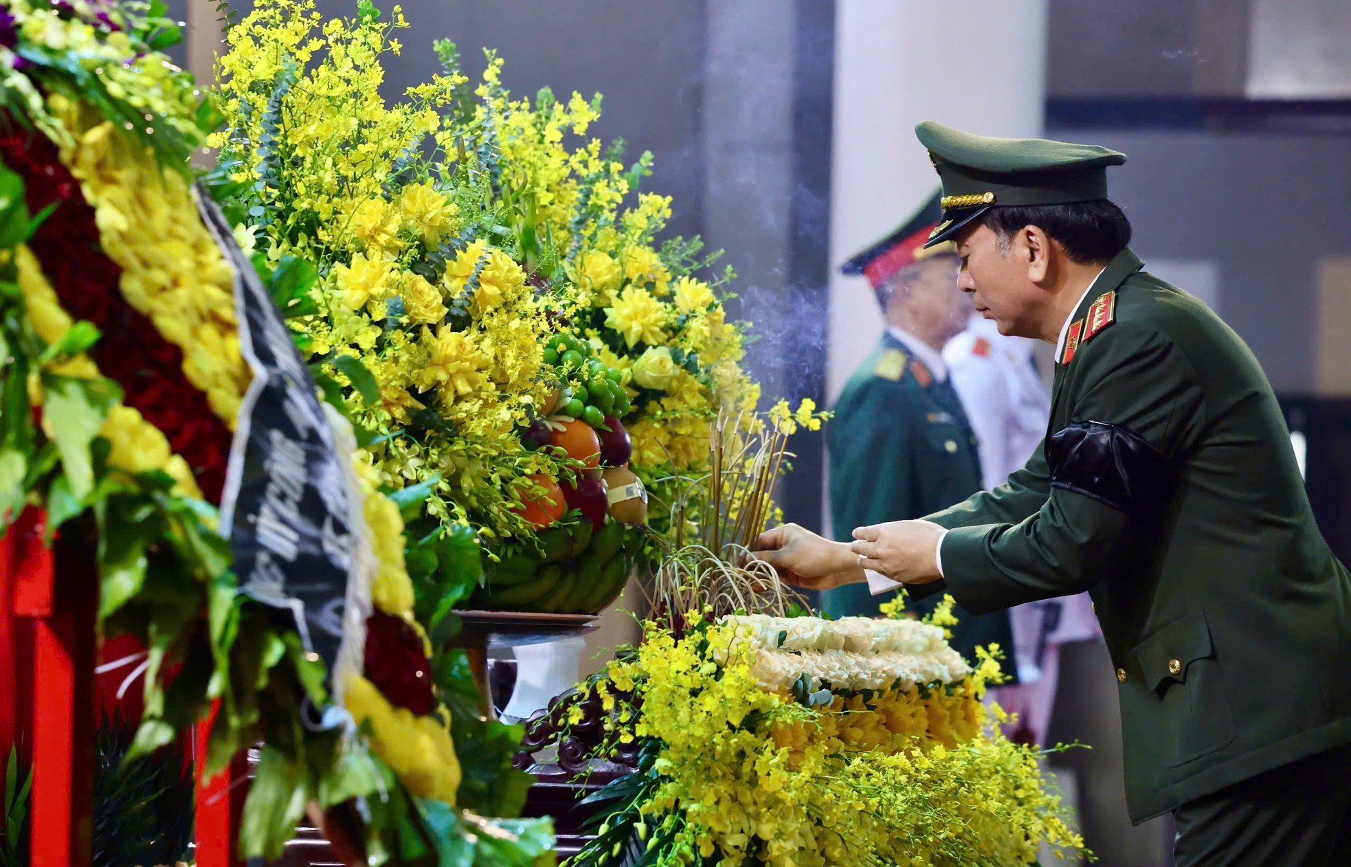 Lãnh đạo Đảng, Nhà nước viếng nguyên Chủ tịch nước Trần Đức Lương ảnh 24