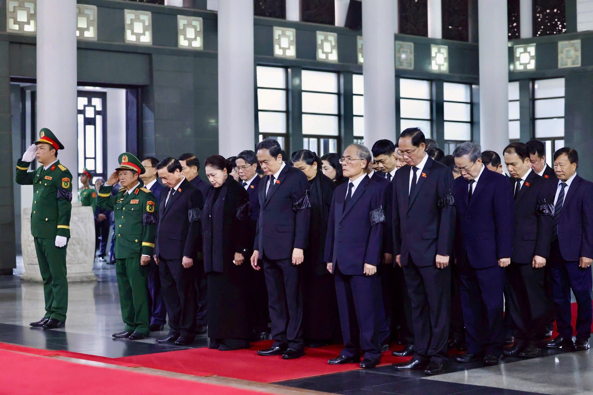 Lãnh đạo Đảng, Nhà nước viếng nguyên Chủ tịch nước Trần Đức Lương ảnh 11