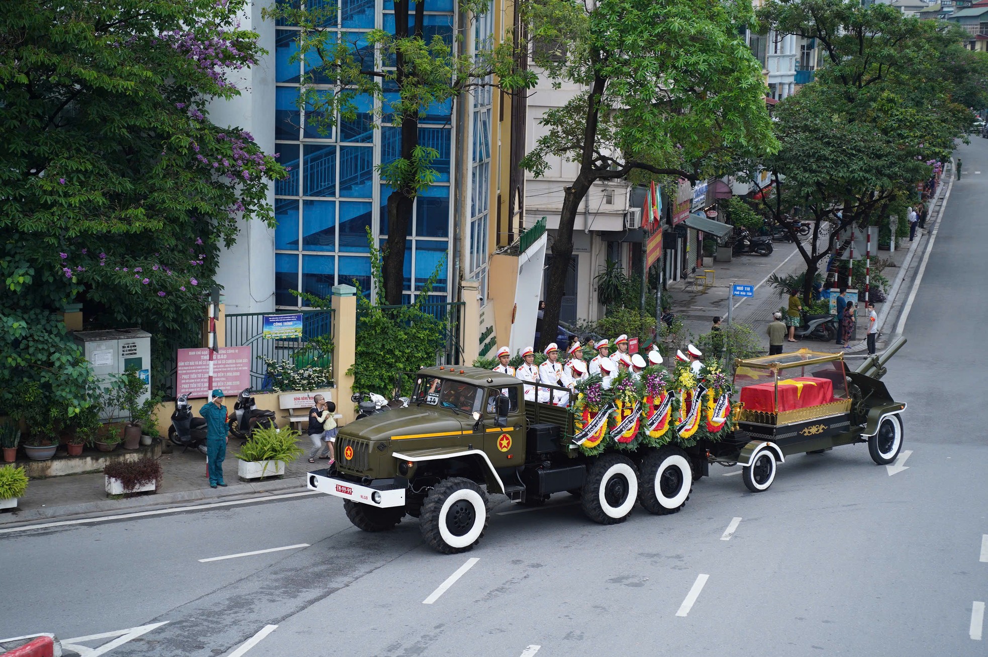 Toàn cảnh lễ truy điệu, tiễn đưa nguyên Chủ tịch nước Trần Đức Lương ảnh 17