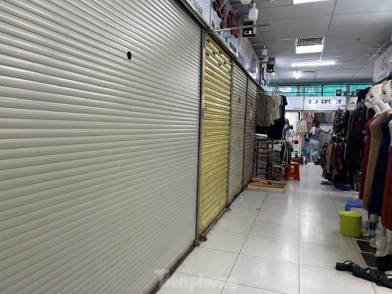 Cảnh đìu hiu tại những 'thiên đường mua sắm' ở TPHCM ảnh 12