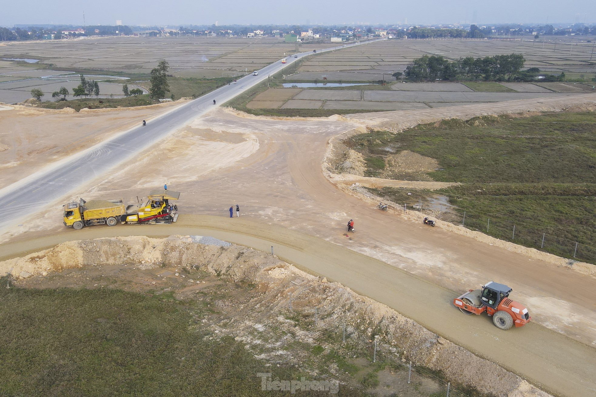 Nhìn từ trên cao các nút giao quan trọng kết nối cao tốc Bắc – Nam với Hà Tĩnh ảnh 16