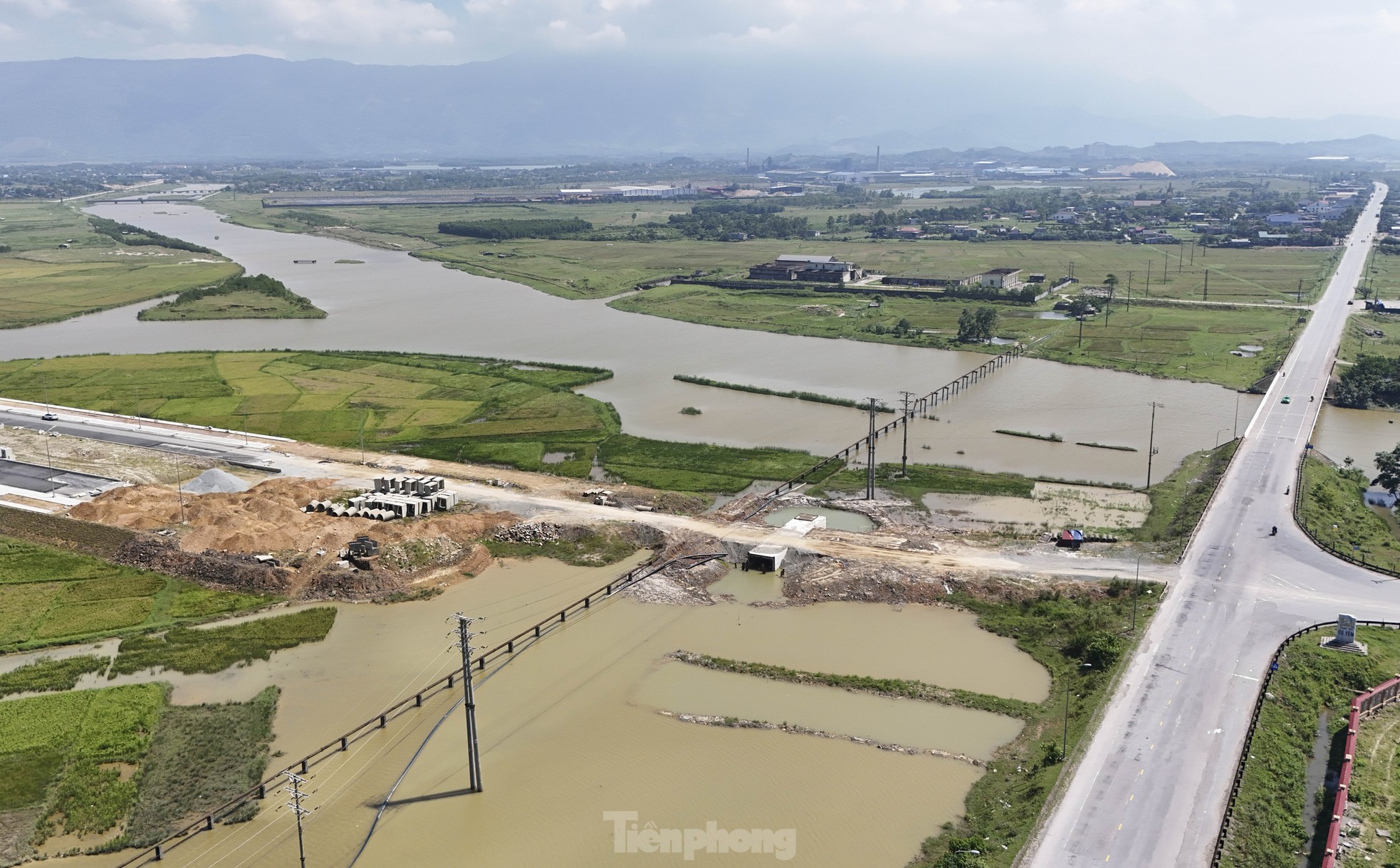 'Nhảy cóc' dự án đường nghìn tỷ ở Hà Tĩnh ảnh 14