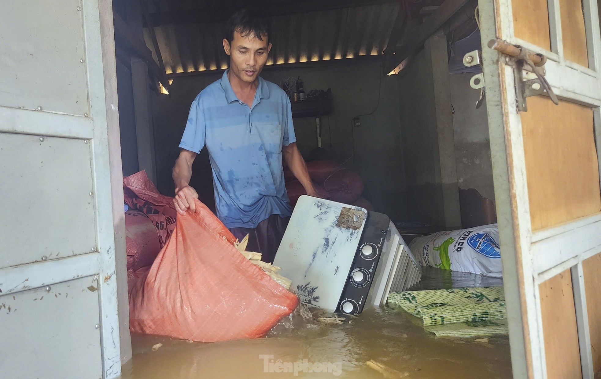 Toàn cảnh trận lũ bất thường ở Hà Tĩnh ảnh 10