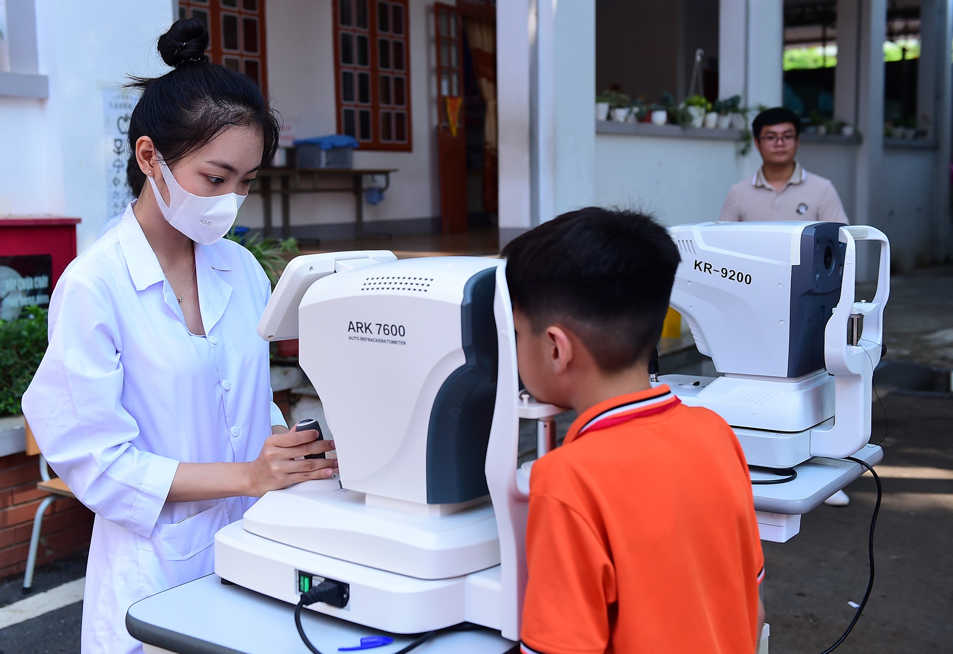 Hành trình Điện Biên Phủ-Khát vọng non sông: Nghiêng mình bên