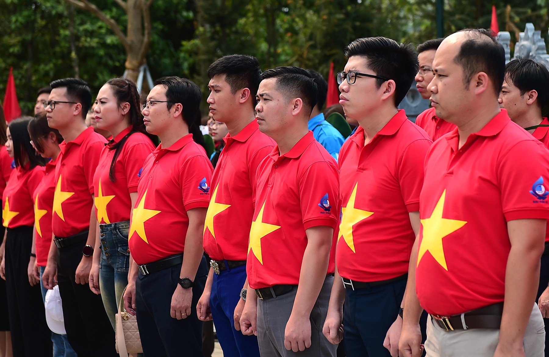 Hành trình Điện Biên Phủ-Khát vọng non sông: Nghiêng mình bên