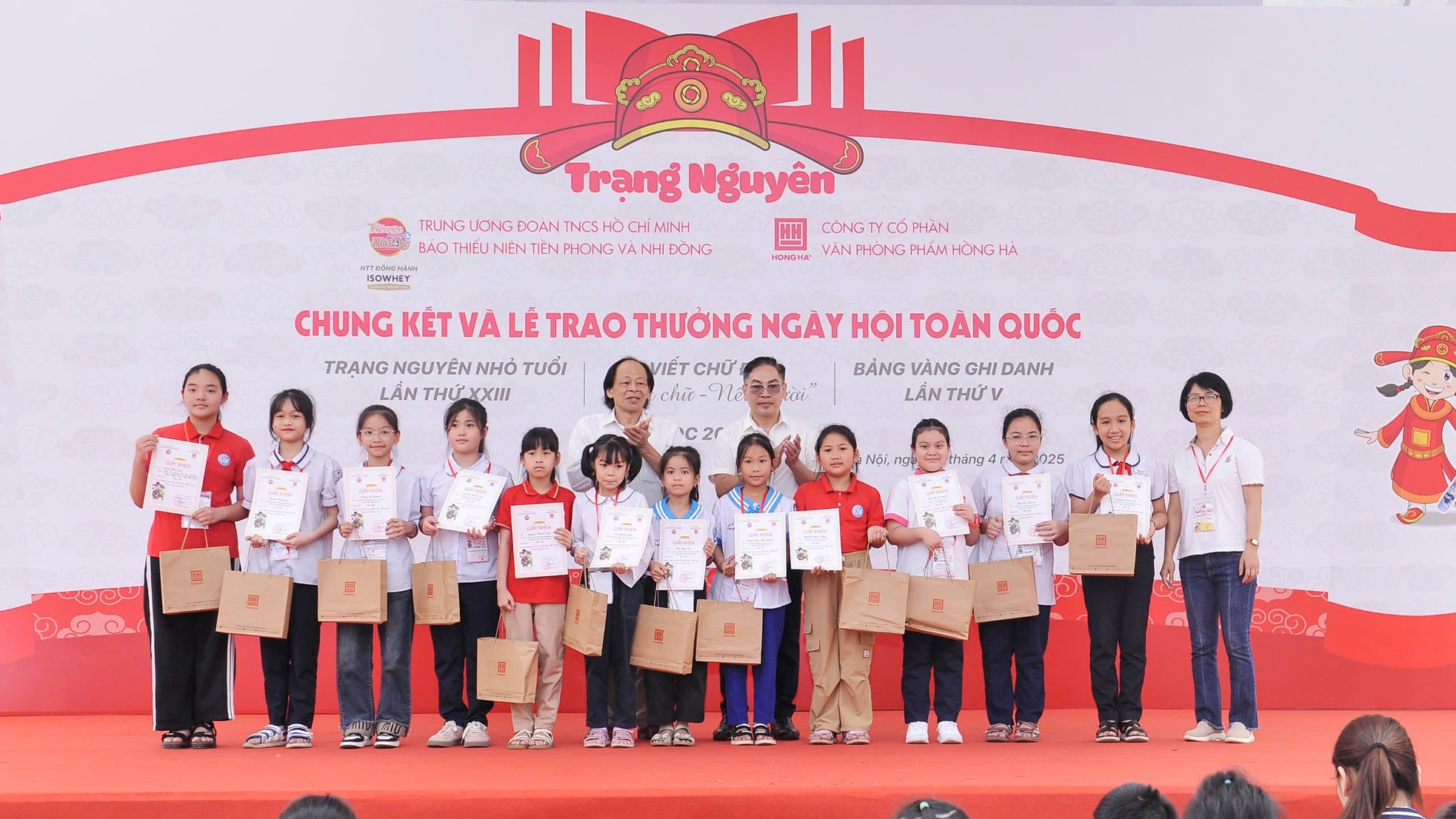 Vinh danh 18 Trạng nguyên toàn quốc ảnh 10