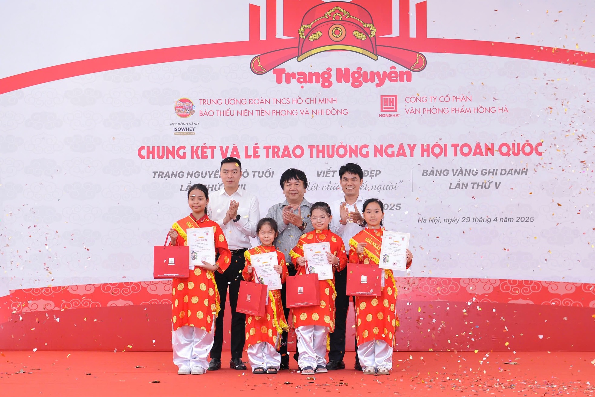 Vinh danh 18 Trạng nguyên toàn quốc ảnh 11