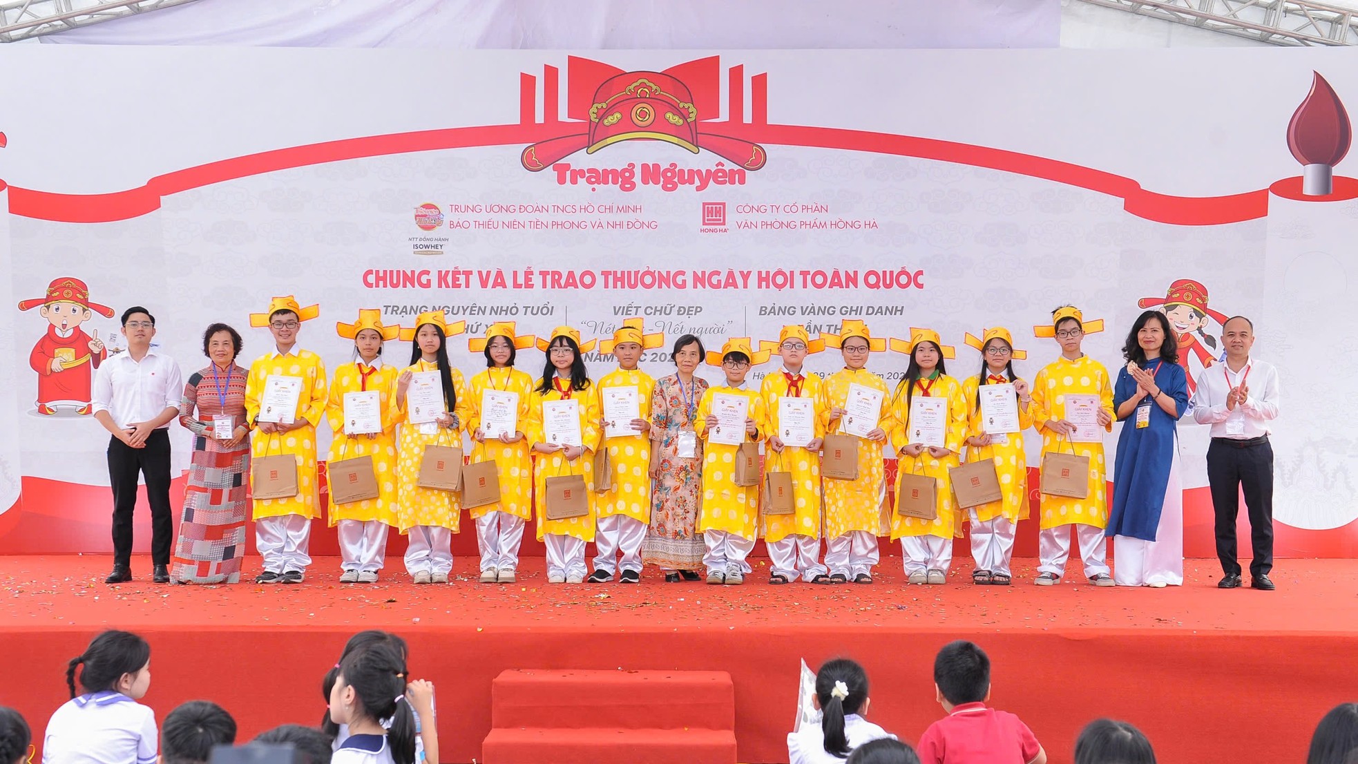 Vinh danh 18 Trạng nguyên toàn quốc ảnh 14