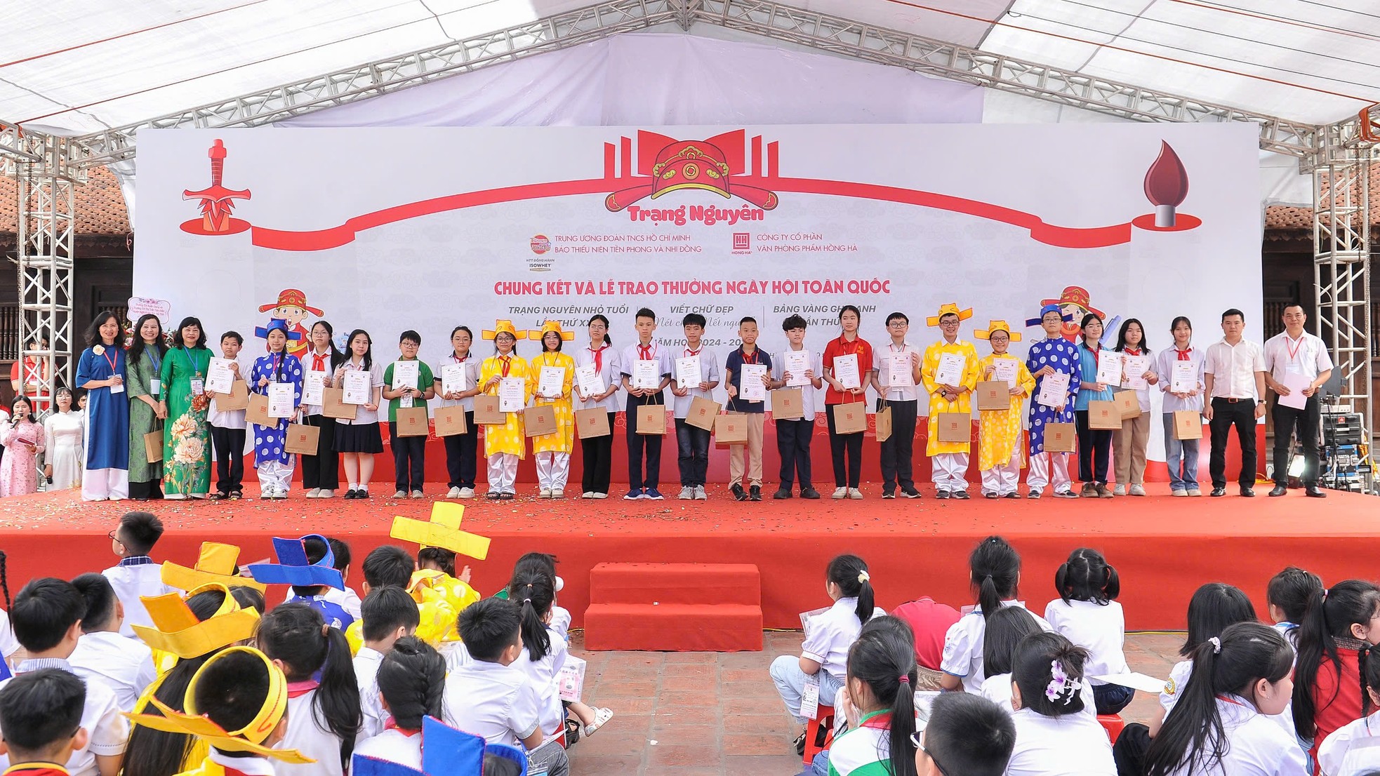 Vinh danh 18 Trạng nguyên toàn quốc ảnh 16