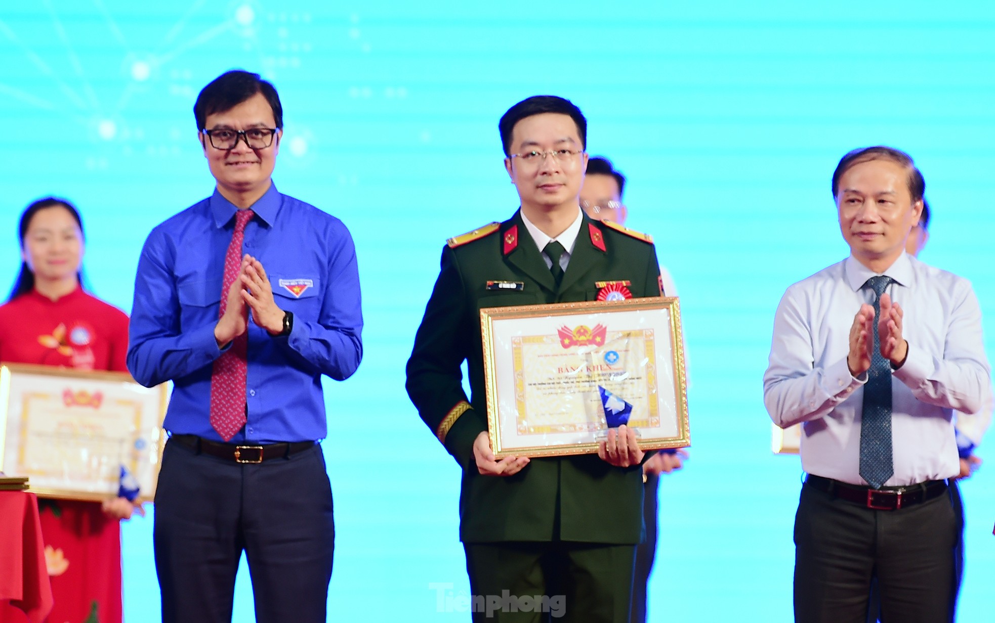 Tuyên dương 10 thầy thuốc trẻ Việt Nam tiêu biểu ảnh 2