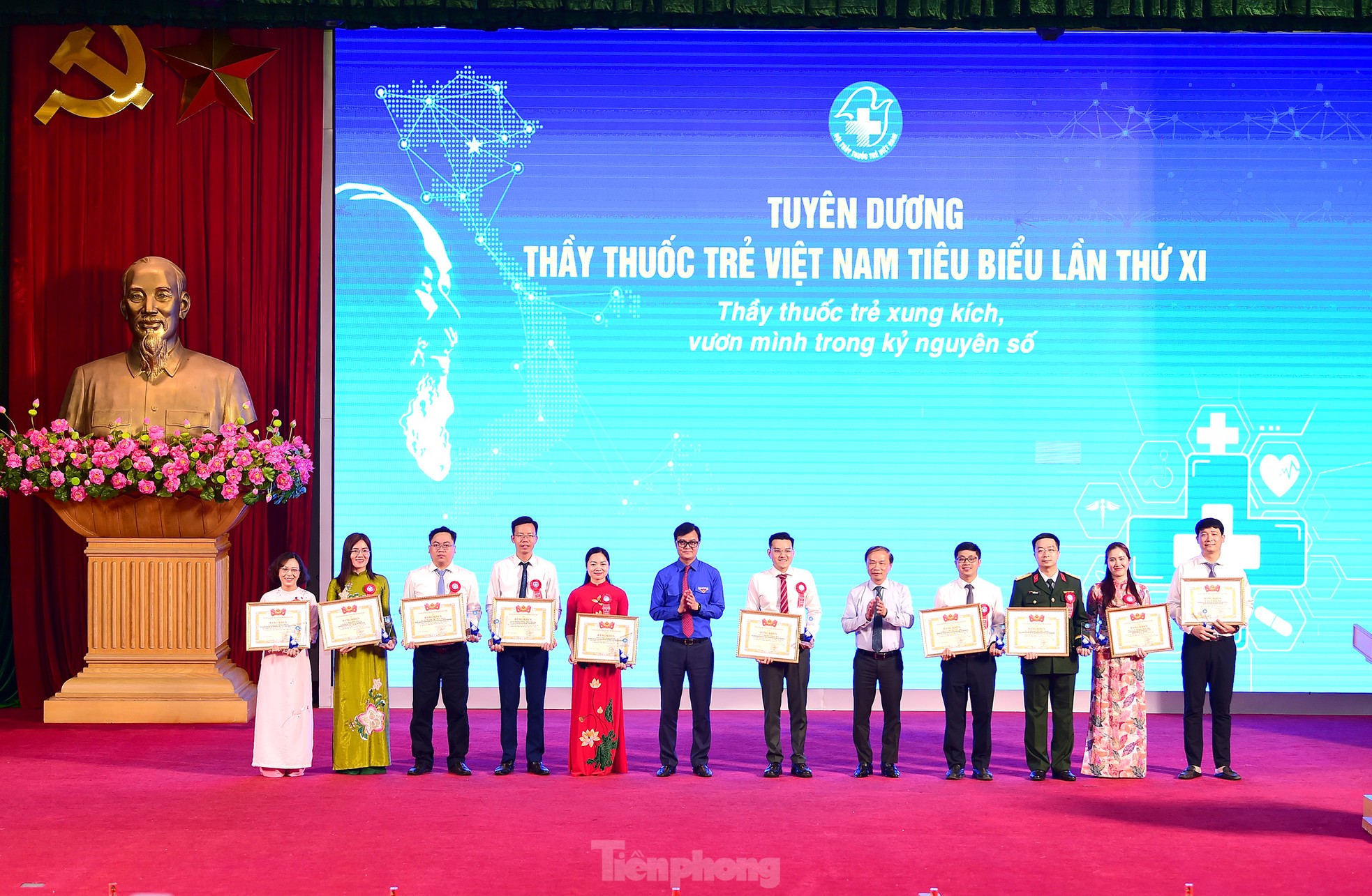 Tuyên dương 10 thầy thuốc trẻ Việt Nam tiêu biểu ảnh 1