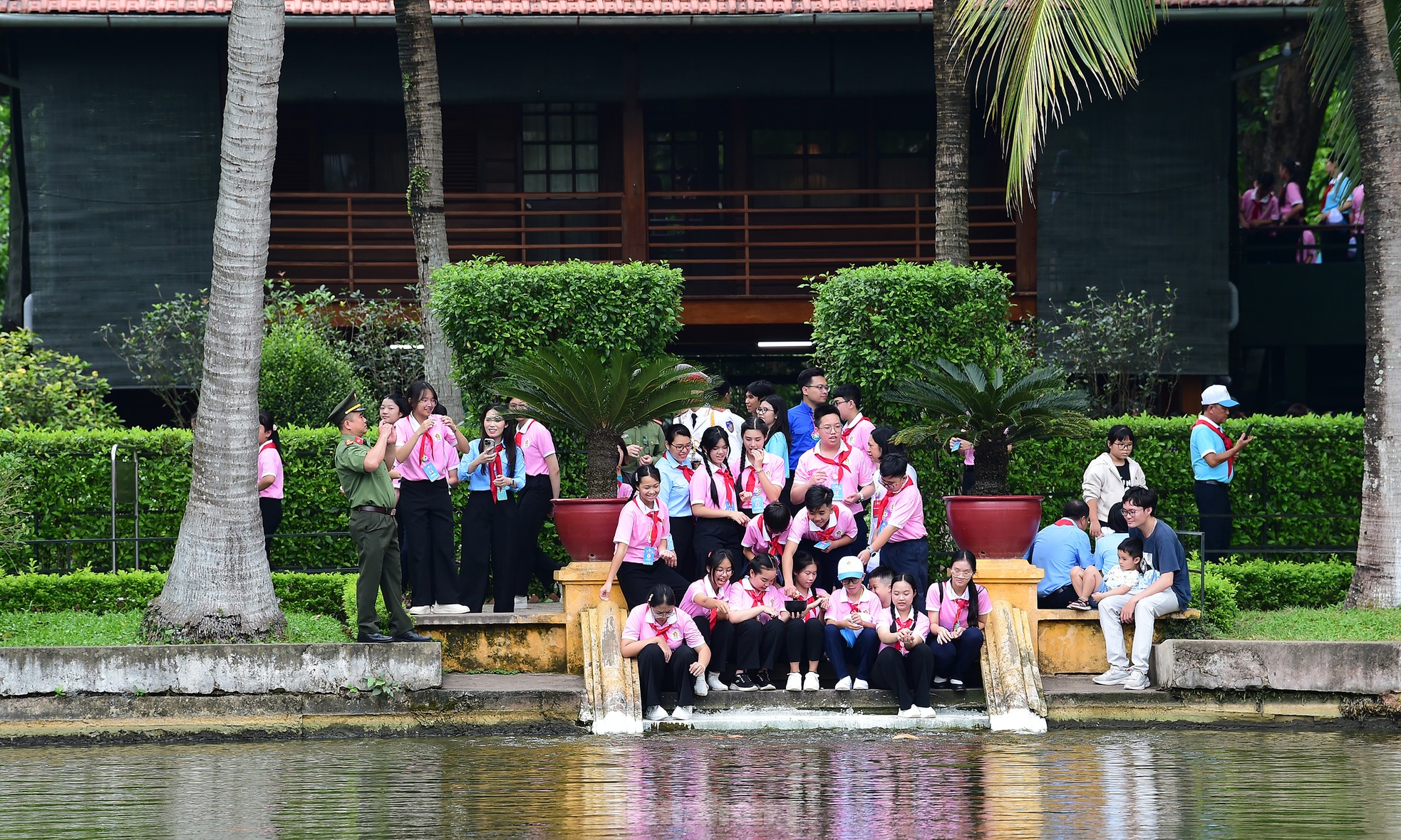'Ai yêu Bác Hồ Chí Minh hơn thiếu niên nhi đồng' ảnh 7