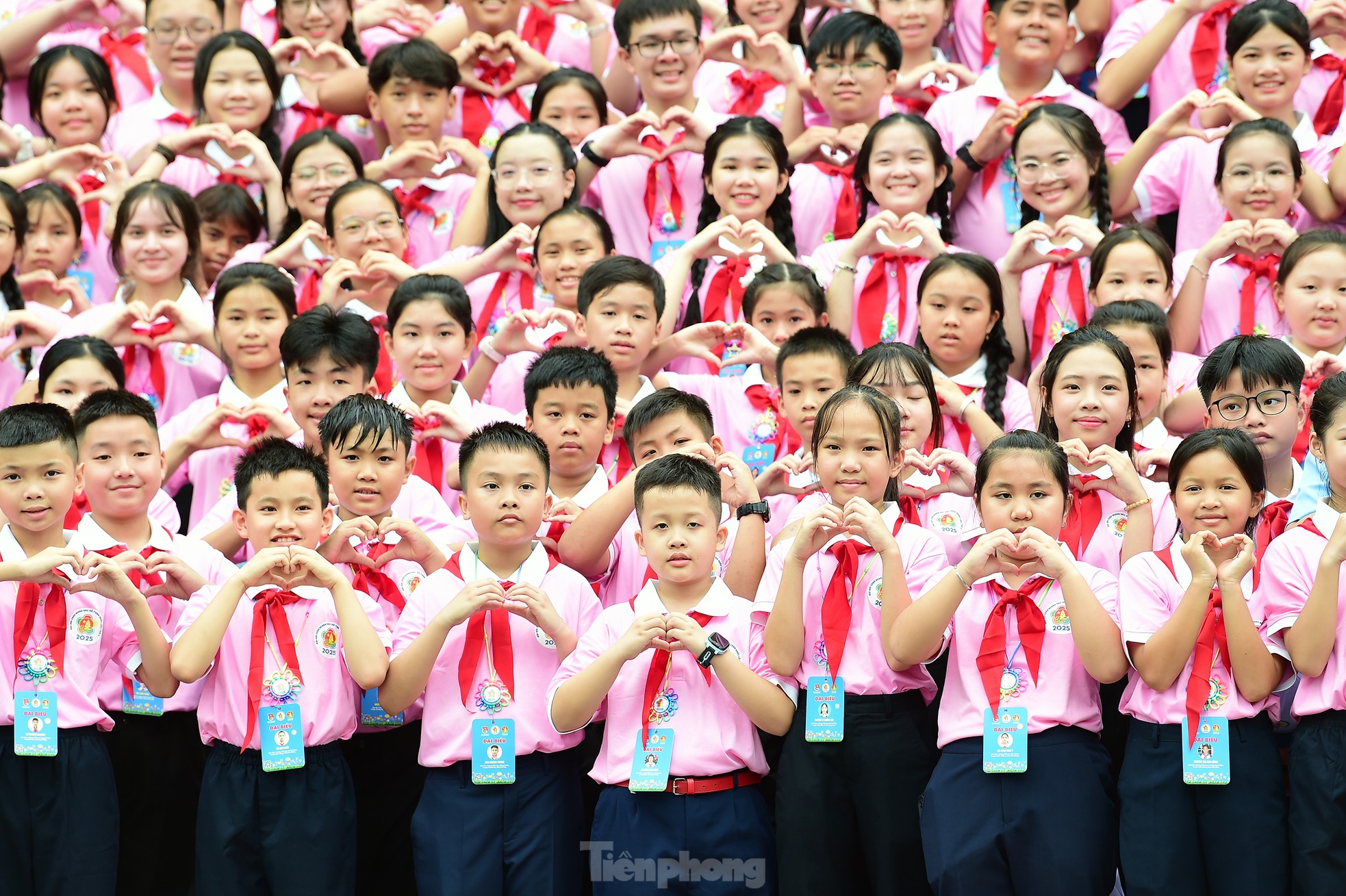 Đại biểu Cháu ngoan Bác Hồ thăm ‘địa chỉ đỏ’ đặc biệt tại Thủ đô Hà Nội ảnh 6