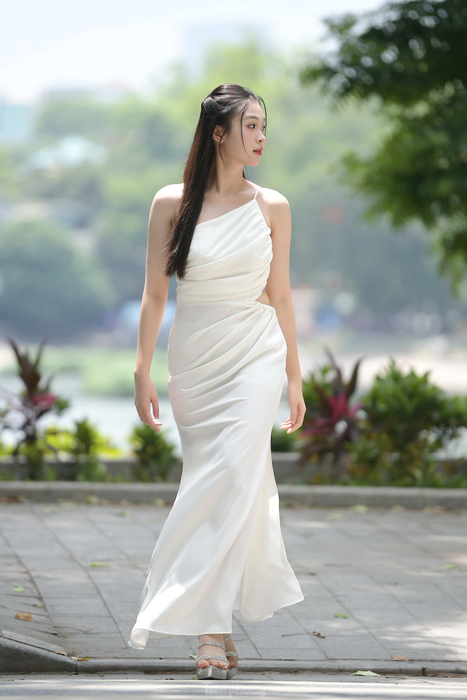 Người đẹp Tuyên Quang muốn dự đoán mình đăng quang Hoa hậu Việt Nam ảnh 11