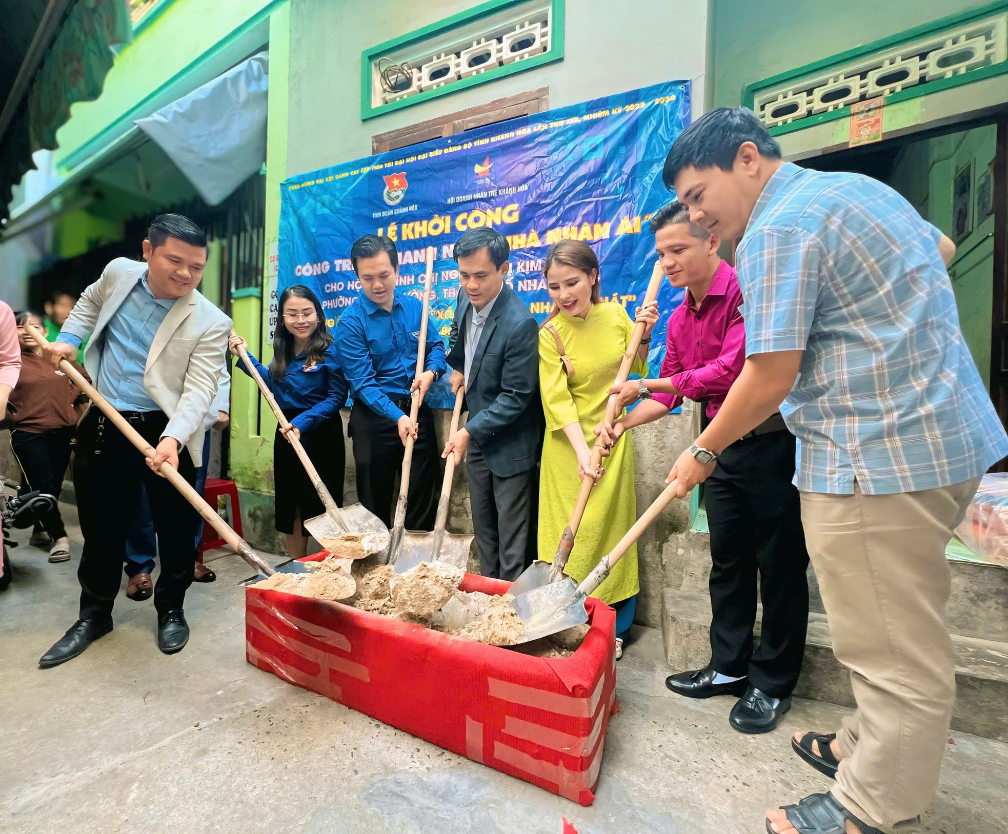 'Hành trình bình dân học vụ số' ở Khánh Hòa ảnh 12