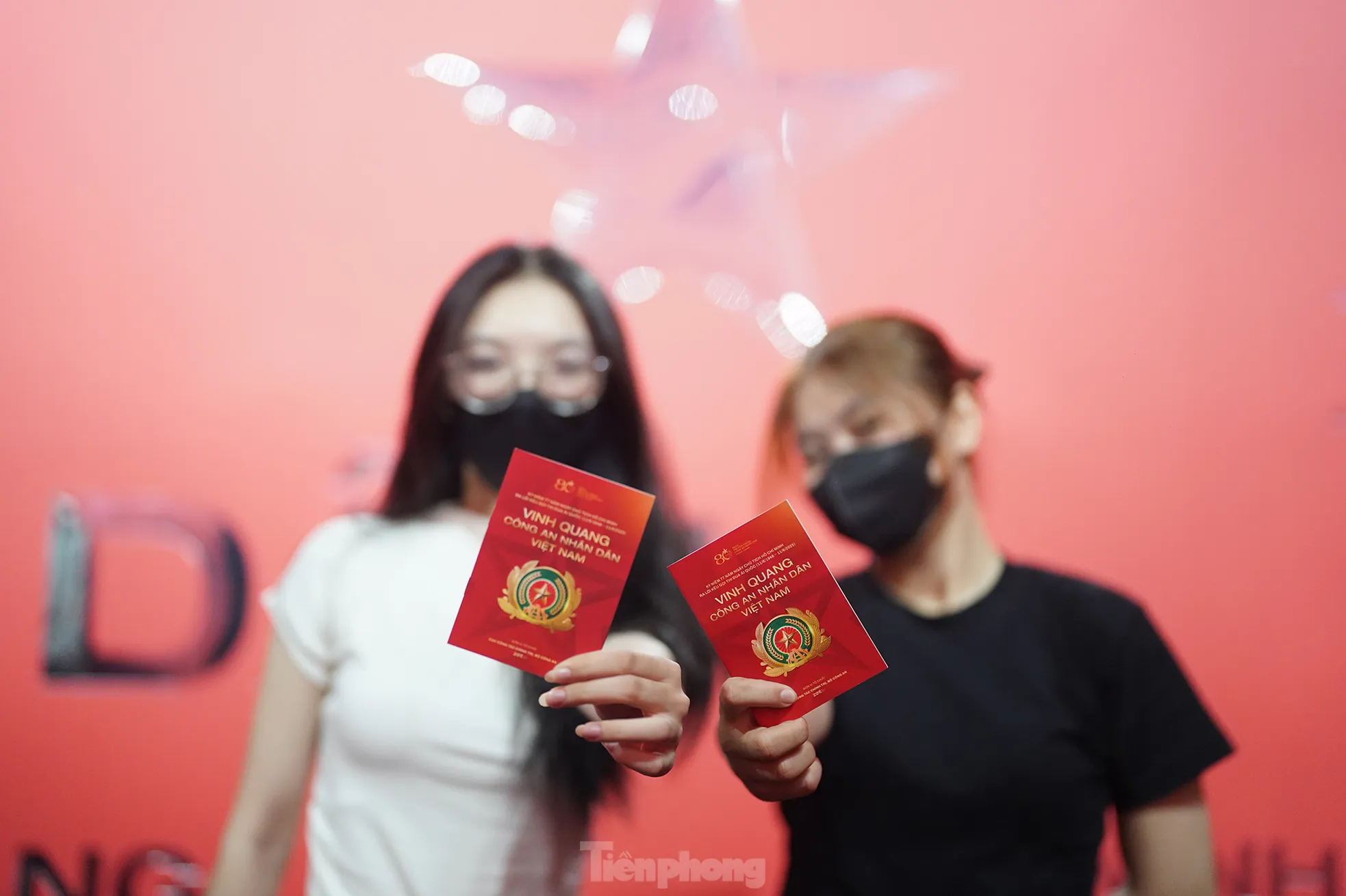 Giới trẻ trải nghiệm triển lãm đa giác quan ‘Bản hùng ca Công an nhân dân Việt Nam’ ảnh 16