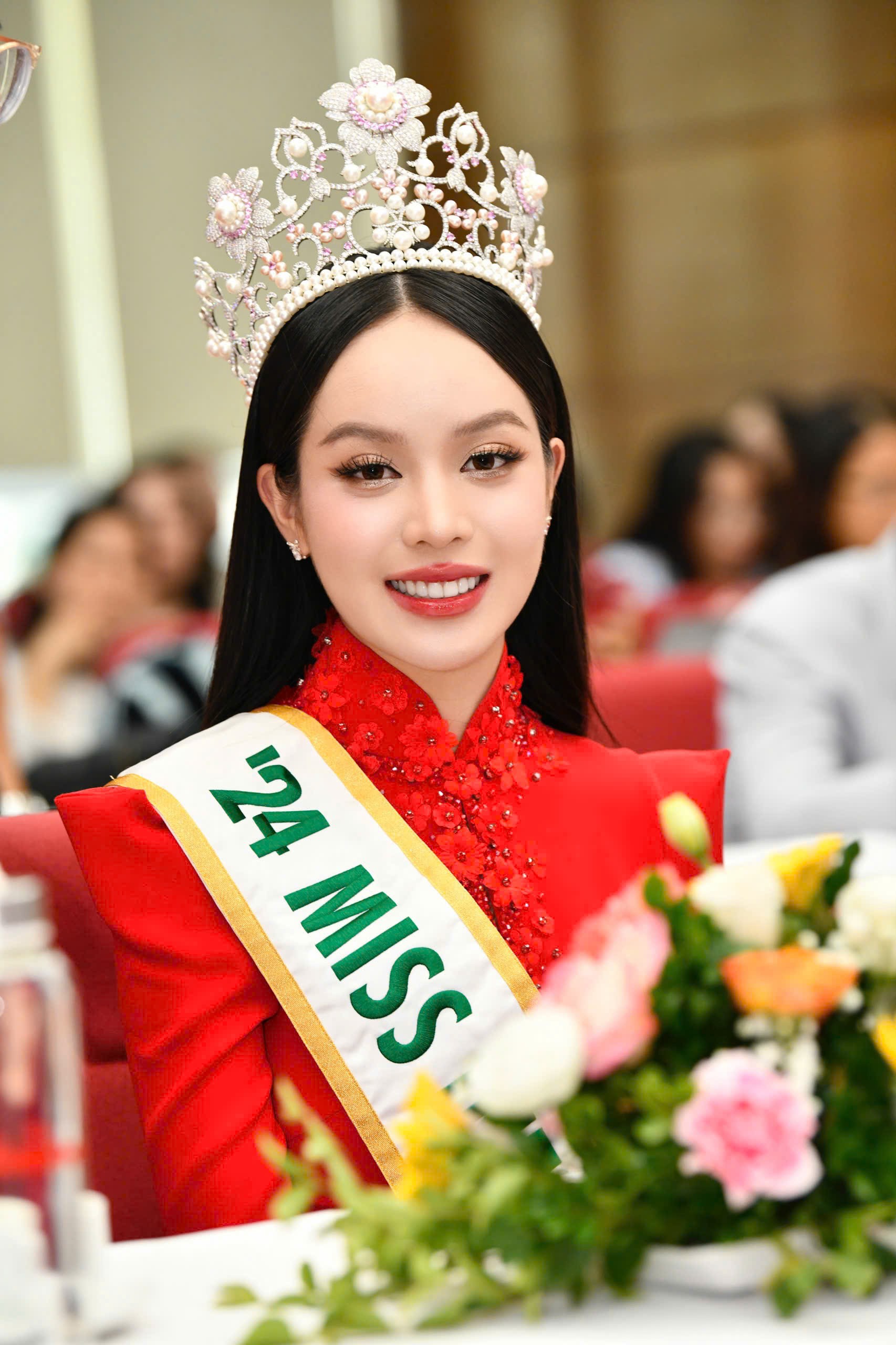 Ai là hoa hậu đẹp nhất thế giới năm 2024? ảnh 5