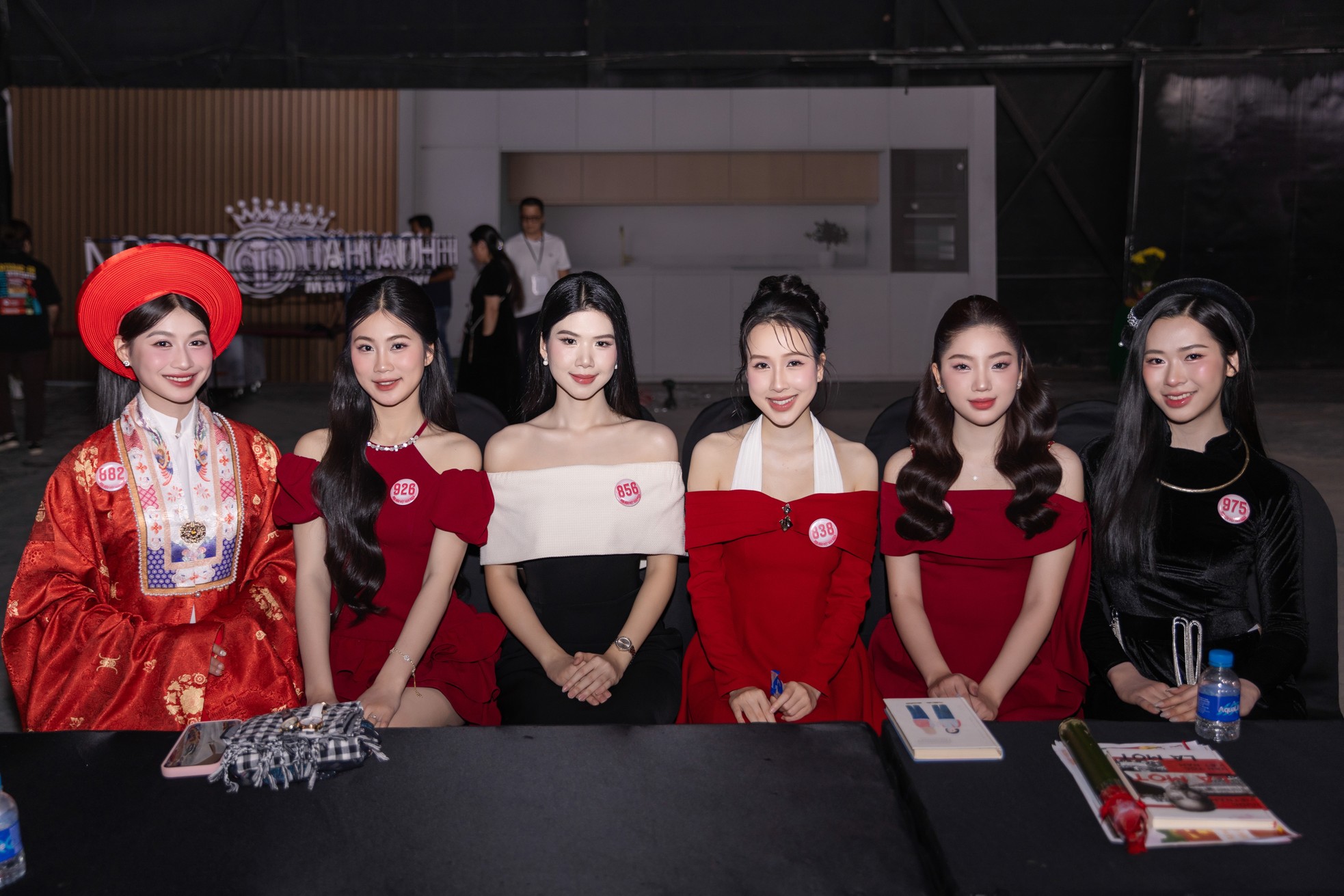 Hậu trường thí sinh Hoa hậu Việt Nam ghi hình truyền hình thực tế ảnh 4