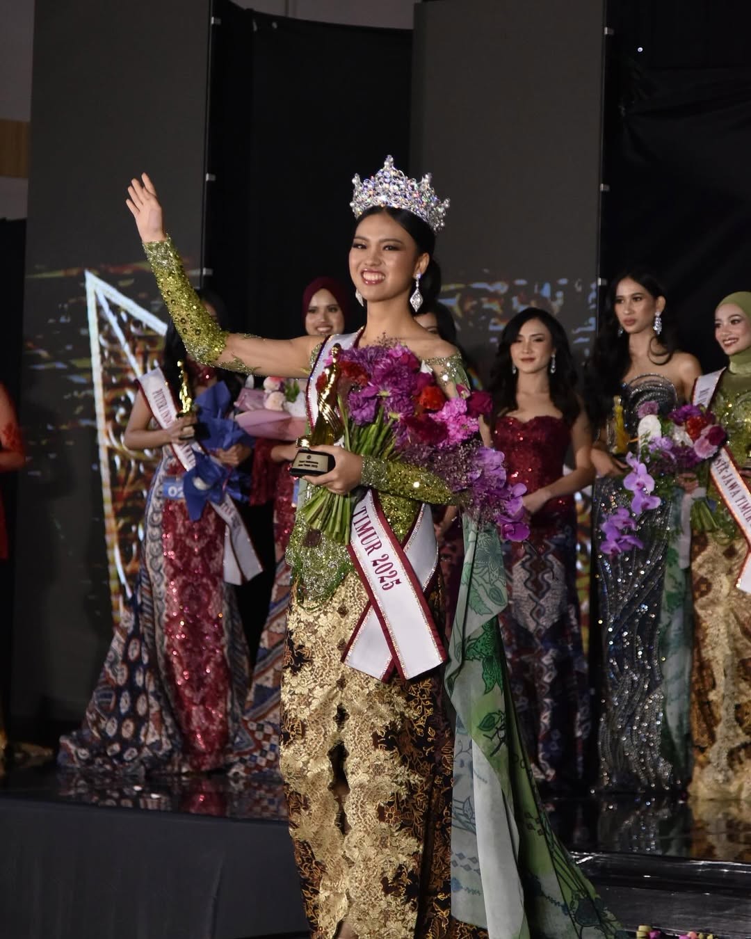 4 cô gái đăng quang ở cuộc thi hoa hậu lâu đời nhất Indonesia ảnh 2