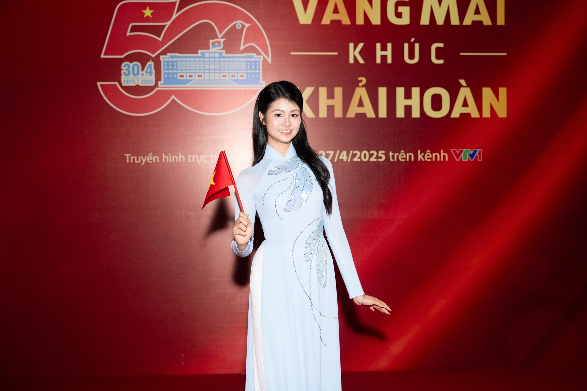 Cô gái được ví như búp bê vào chung kết Hoa hậu Việt Nam ảnh 10