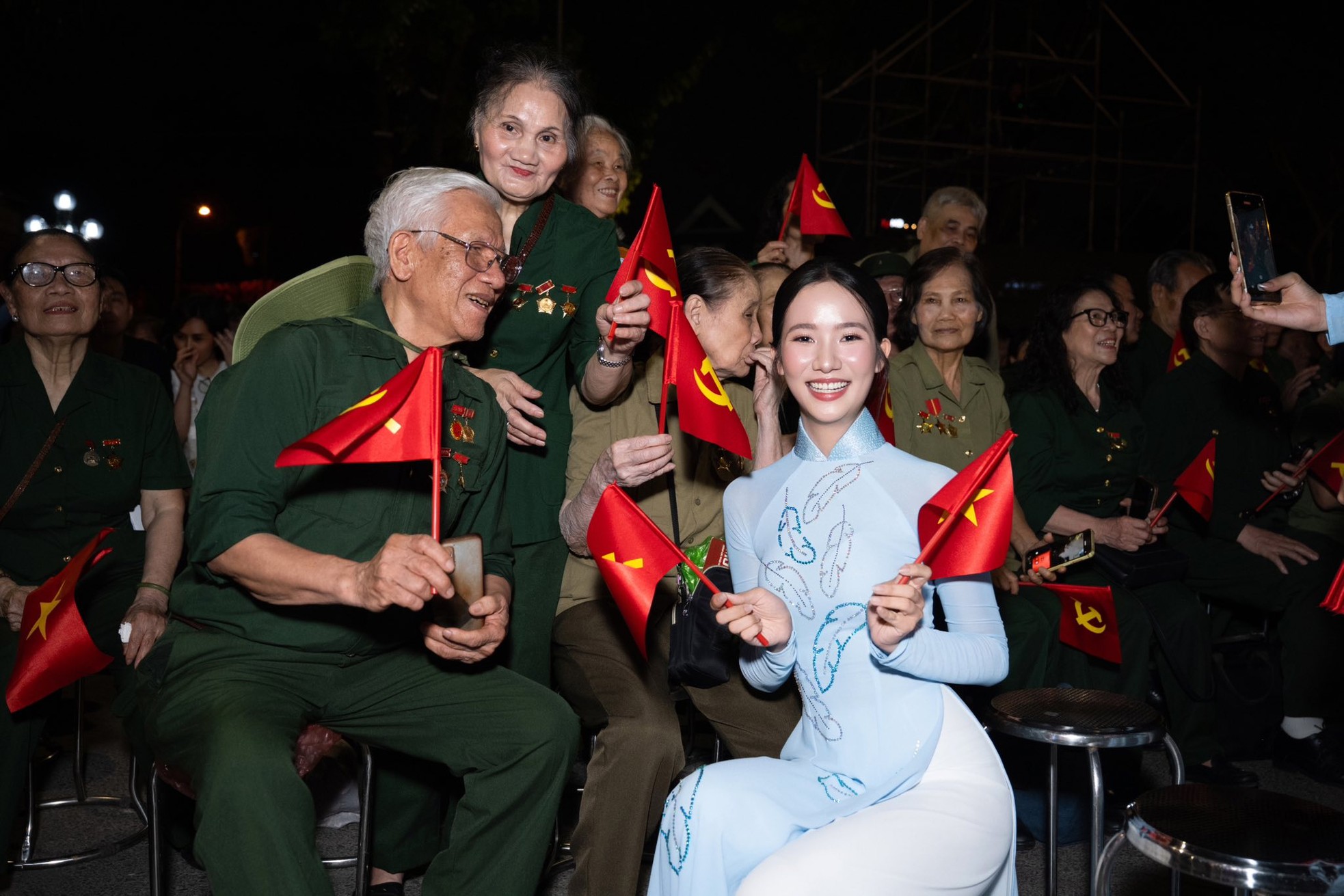 Thí sinh có vòng eo nhỏ nhất Hoa hậu Việt Nam ảnh 19