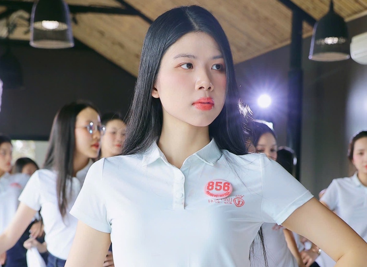 Cử nhân Đại học RMIT: 'Tôi muốn kế nhiệm Hoa hậu Thanh Thủy' ảnh 19