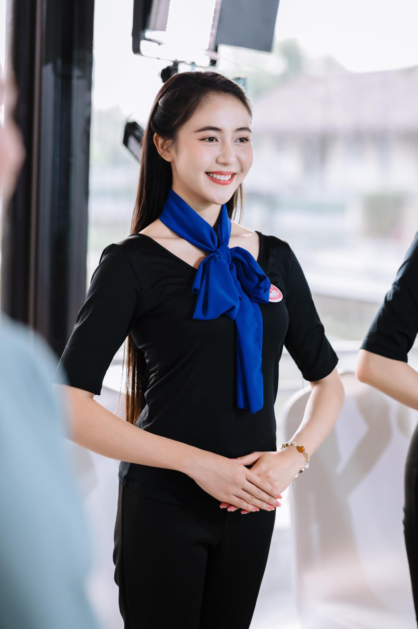 Cô gái miền Tây có năng khiếu diễn xuất ở Hoa hậu Việt Nam ảnh 17