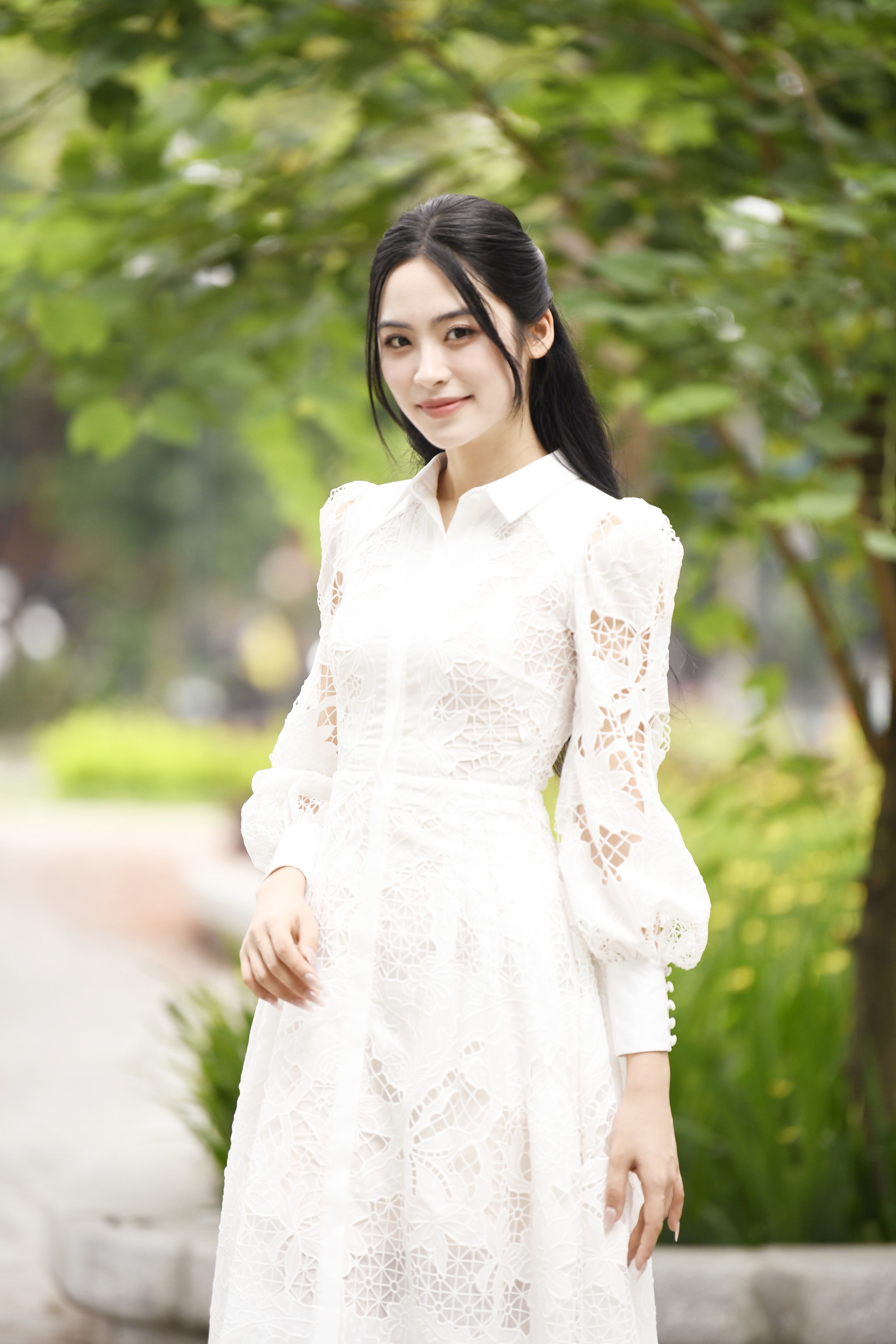 Thí sinh Vân Nhi ở Hoa hậu Việt Nam: 'Muốn đăng quang để làm rạng danh Hải Phòng' ảnh 6