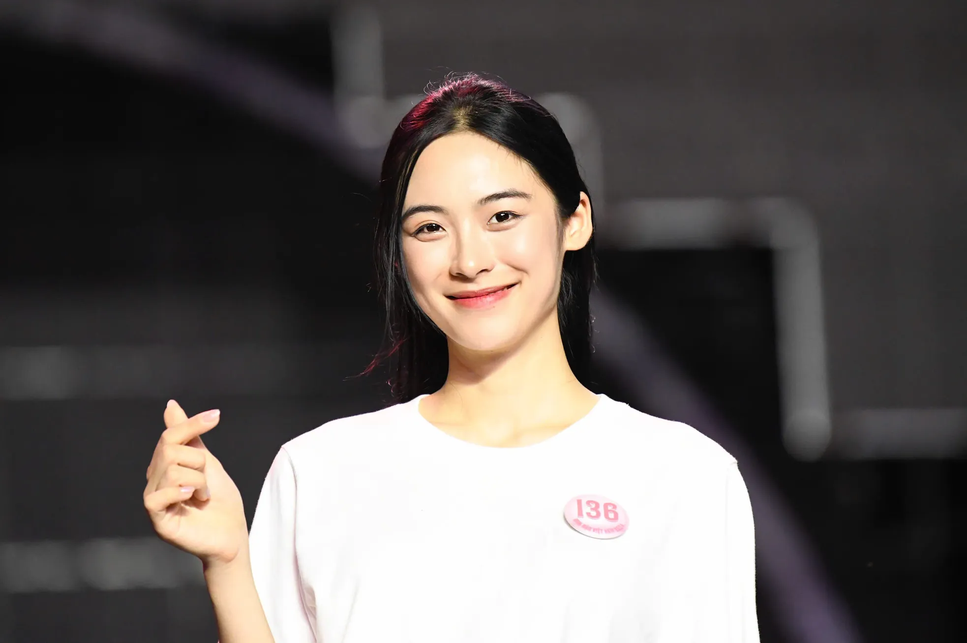 Thí sinh miệt mài tập luyện tới nửa đêm cho chung kết Hoa hậu Việt Nam - Ảnh 18. Thí sinh miệt mài tập luyện tới nửa đêm cho chung kết Hoa hậu Việt Nam - Ảnh 18.