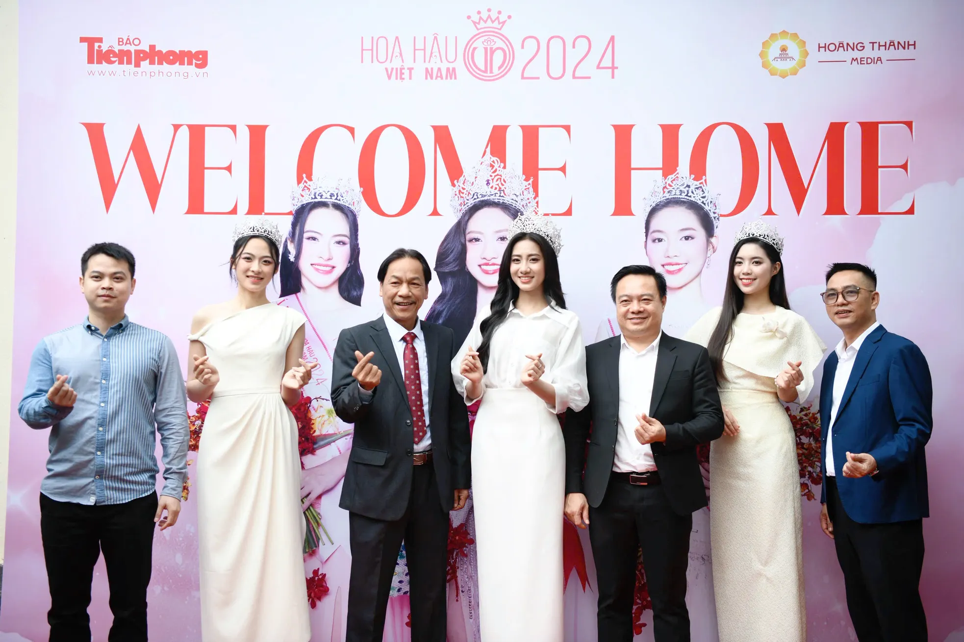 Hoa hậu Hà Trúc Linh và hai á hậu háo hức với nhiệm kỳ Rạng rỡ Việt Nam ảnh 4