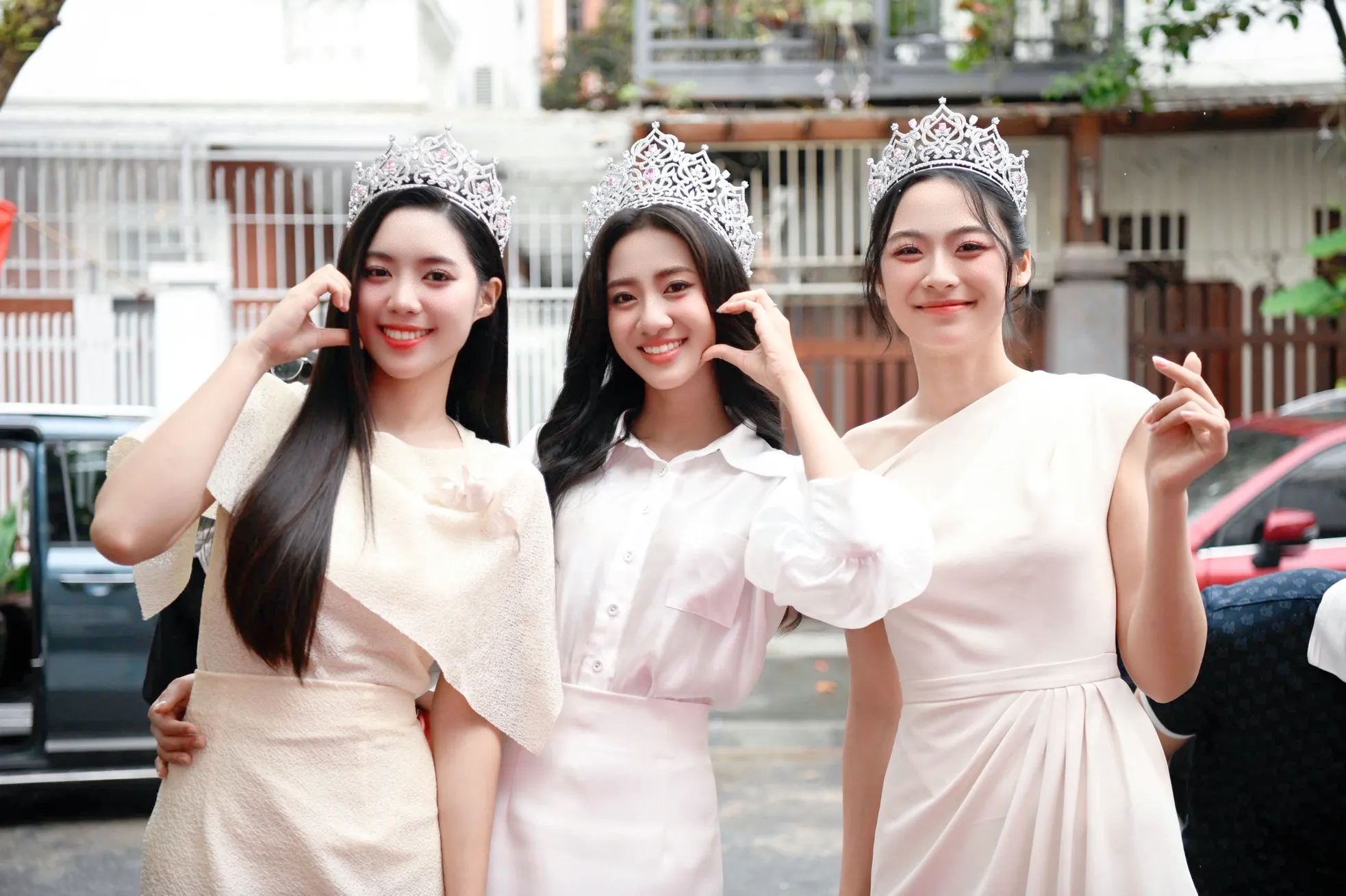 Hoa hậu Hà Trúc Linh và hai á hậu háo hức với nhiệm kỳ Rạng rỡ Việt Nam ảnh 3