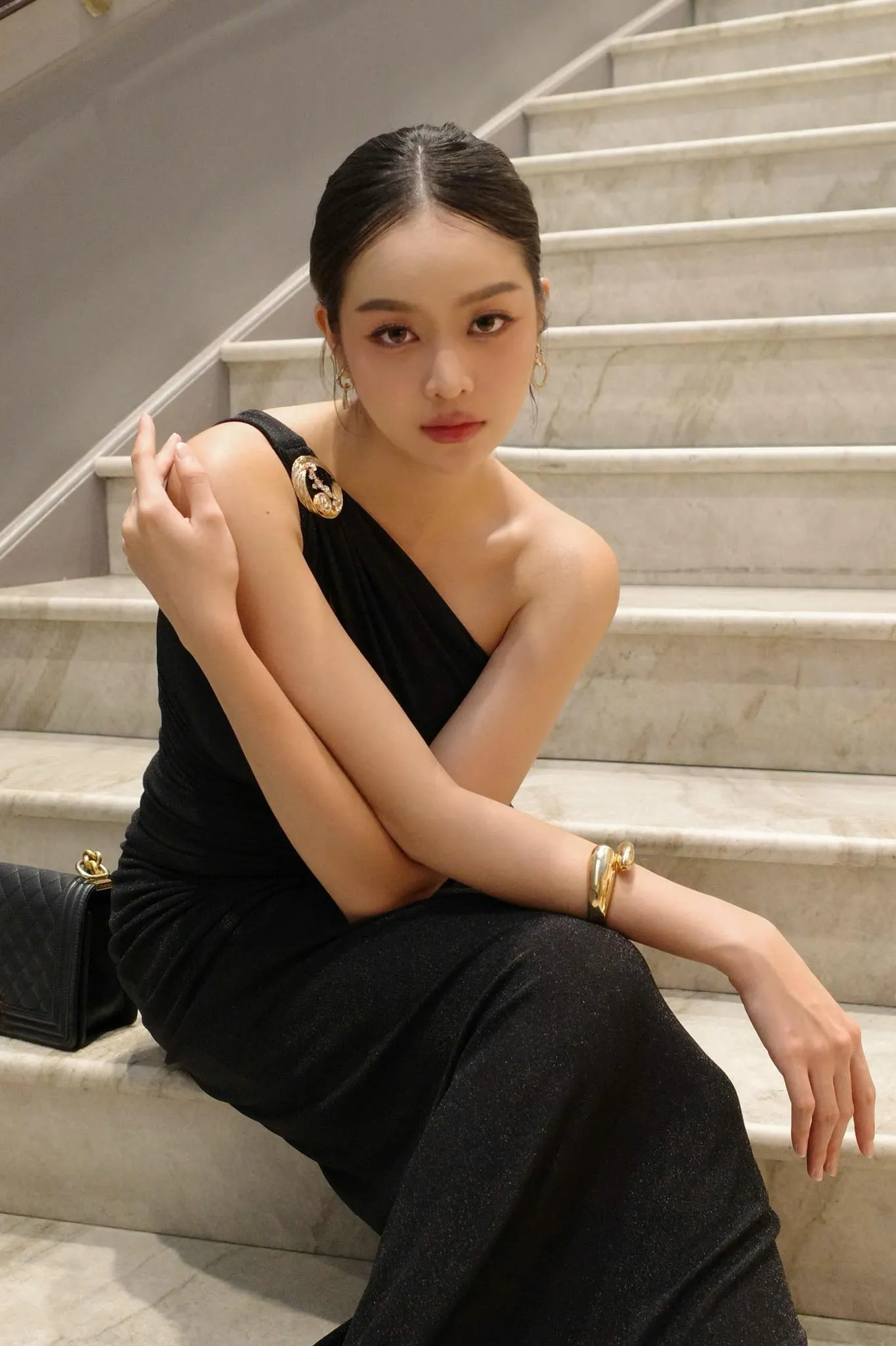 Thanh Thủy gặp đương kim Hoa hậu Trái Đất ở Mỹ ảnh 13