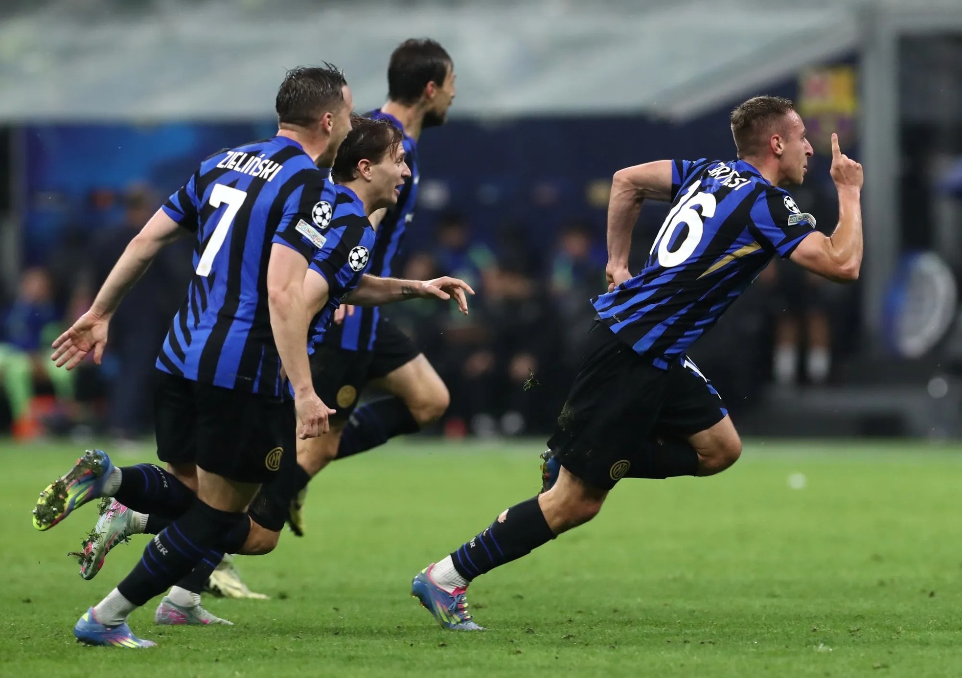 Chung kết Champions League 2024/25: Inter và 'những ông già' mang phép thuật ảnh 4