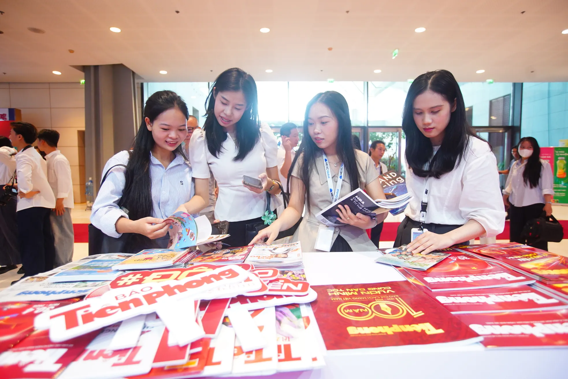 Dấu ấn công nghệ tại các gian trưng bày Hội Báo toàn quốc 2025 ảnh 8