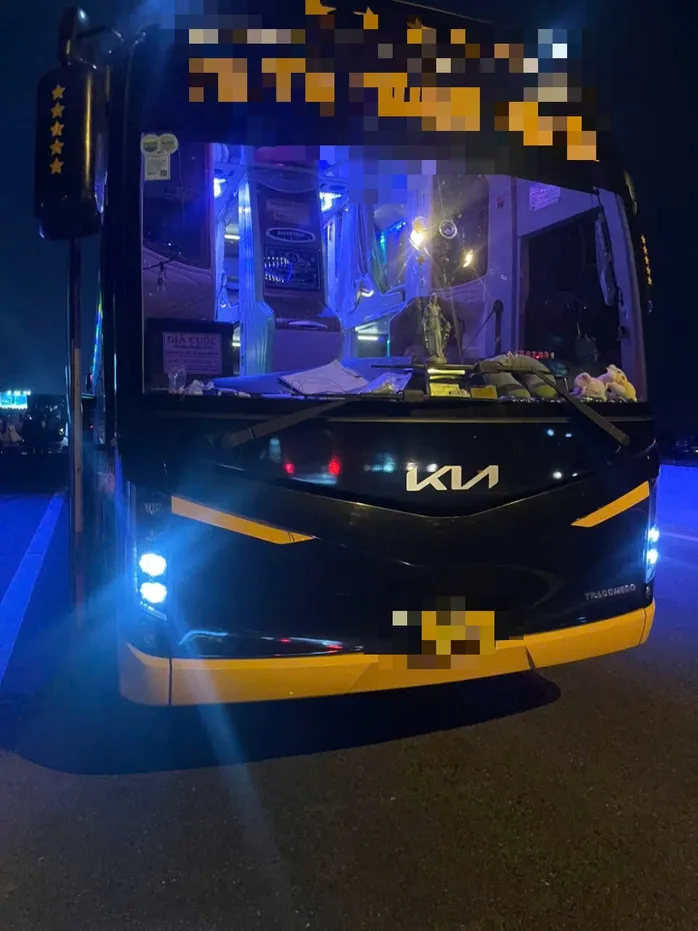 Hiện trường vụ tai nạn nghiêm trọng trên cao tốc TPHCM – Trung Lương, ùn ứ 5km ảnh 5