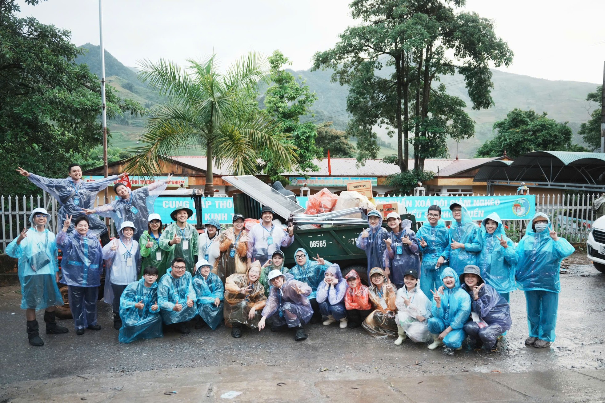 Double2T: ‘Đánh cắp mặt trời’ thắp sáng vùng sâu ảnh 8