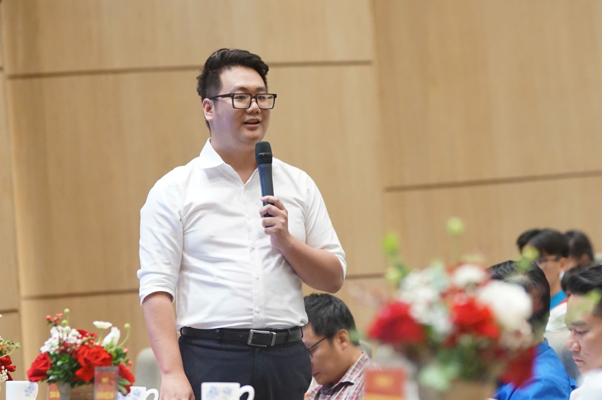 Đại biểu Cháu ngoan Bác Hồ trải nghiệm không gian sáng tạo tại các tập đoàn hàng đầu Việt Nam ảnh 3