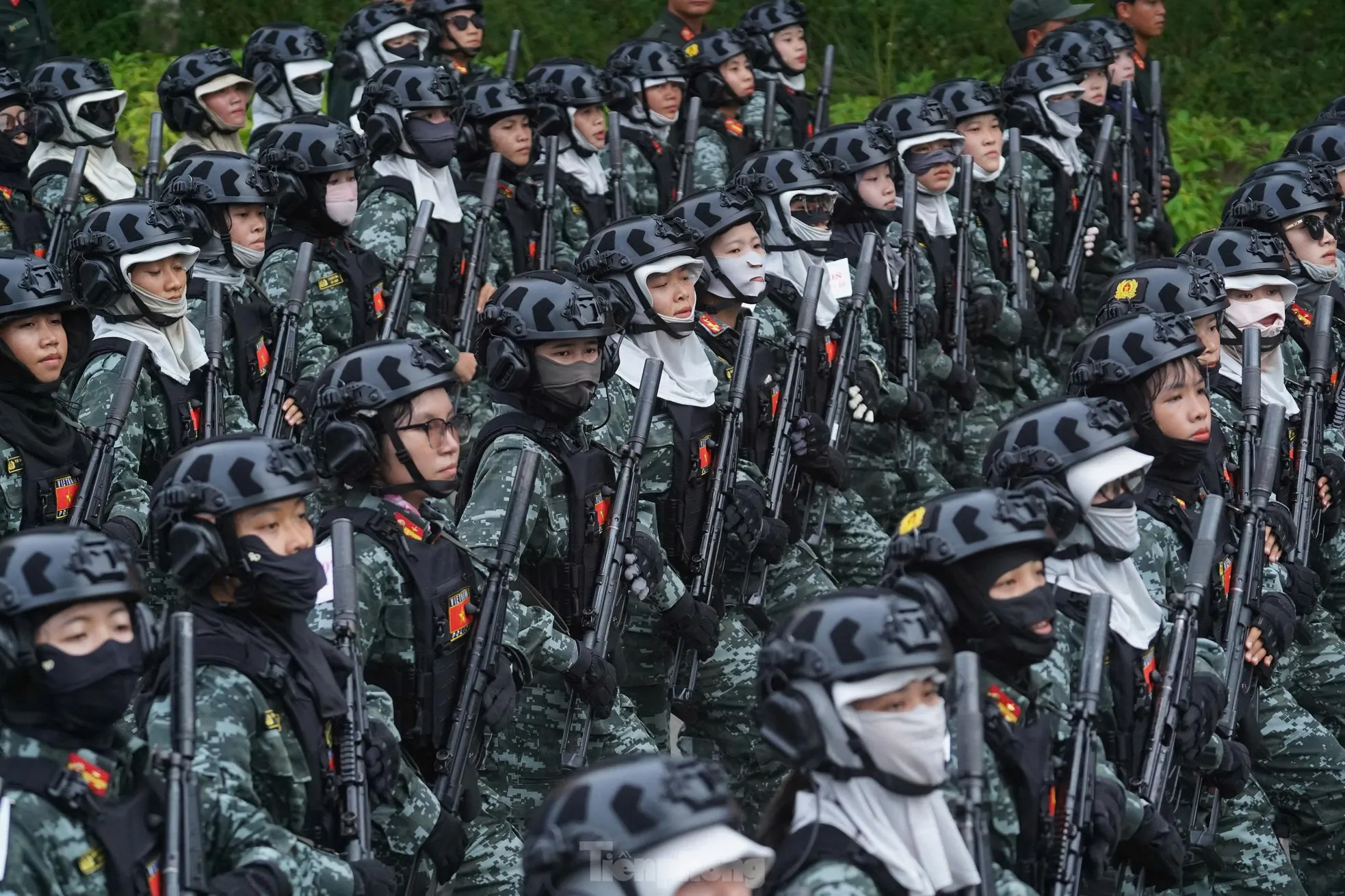 'Hoa thép' nở trên thao trường ảnh 12