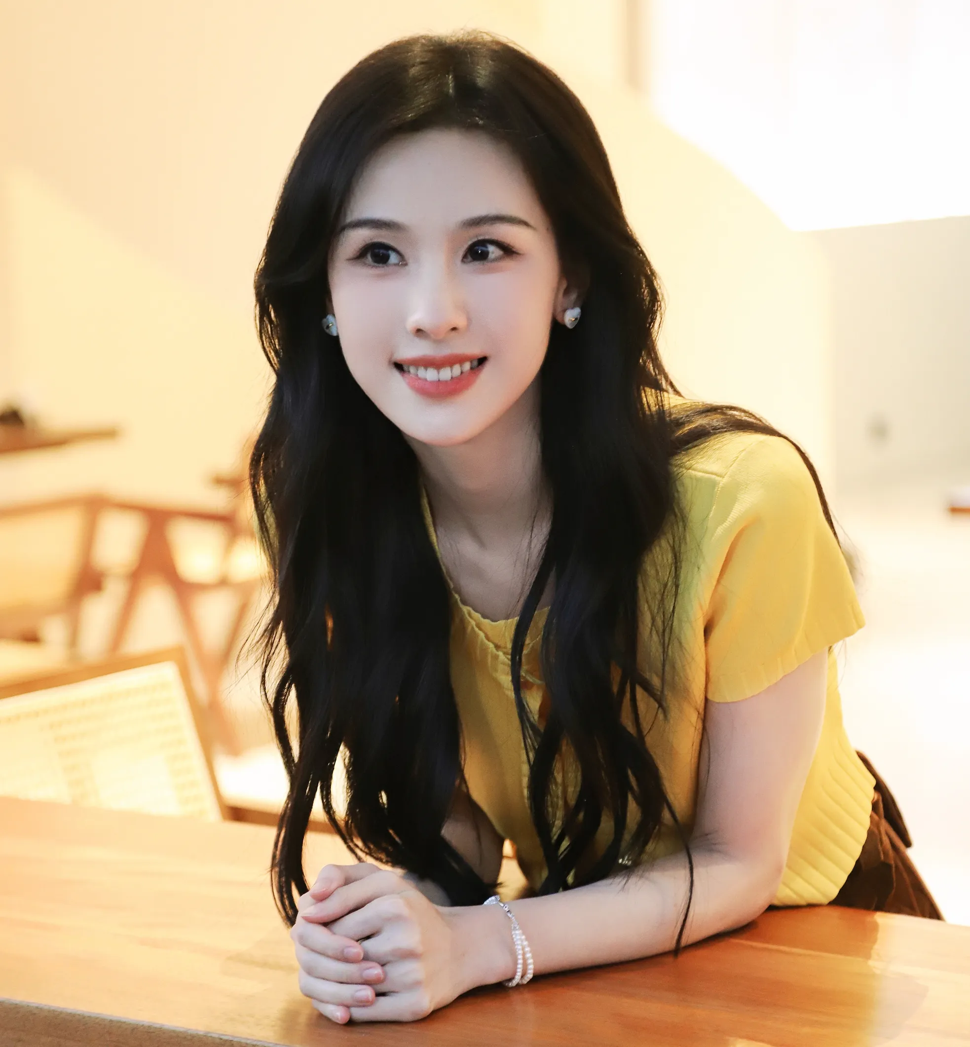 Mỹ nữ khiến 5 triệu người muốn kết hôn - Ảnh 12. Mỹ nữ khiến 5 triệu người muốn kết hôn - Ảnh 12.