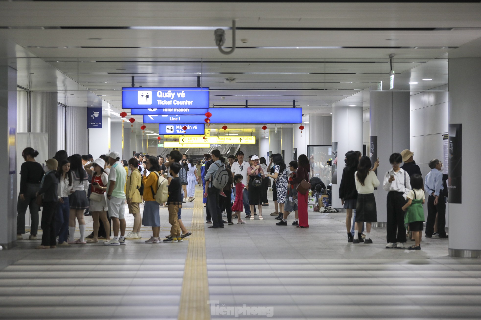 Bất ngờ hình ảnh metro TPHCM ngày mùng 5 Tết ảnh 11