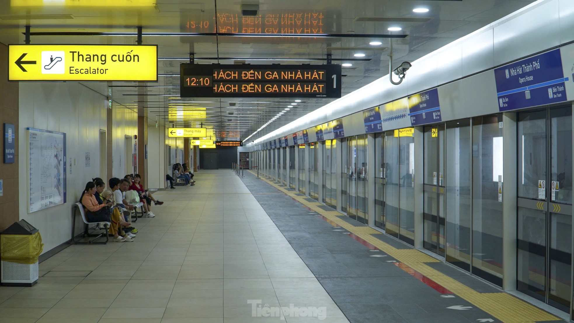 Bất ngờ hình ảnh metro TPHCM ngày mùng 5 Tết ảnh 18