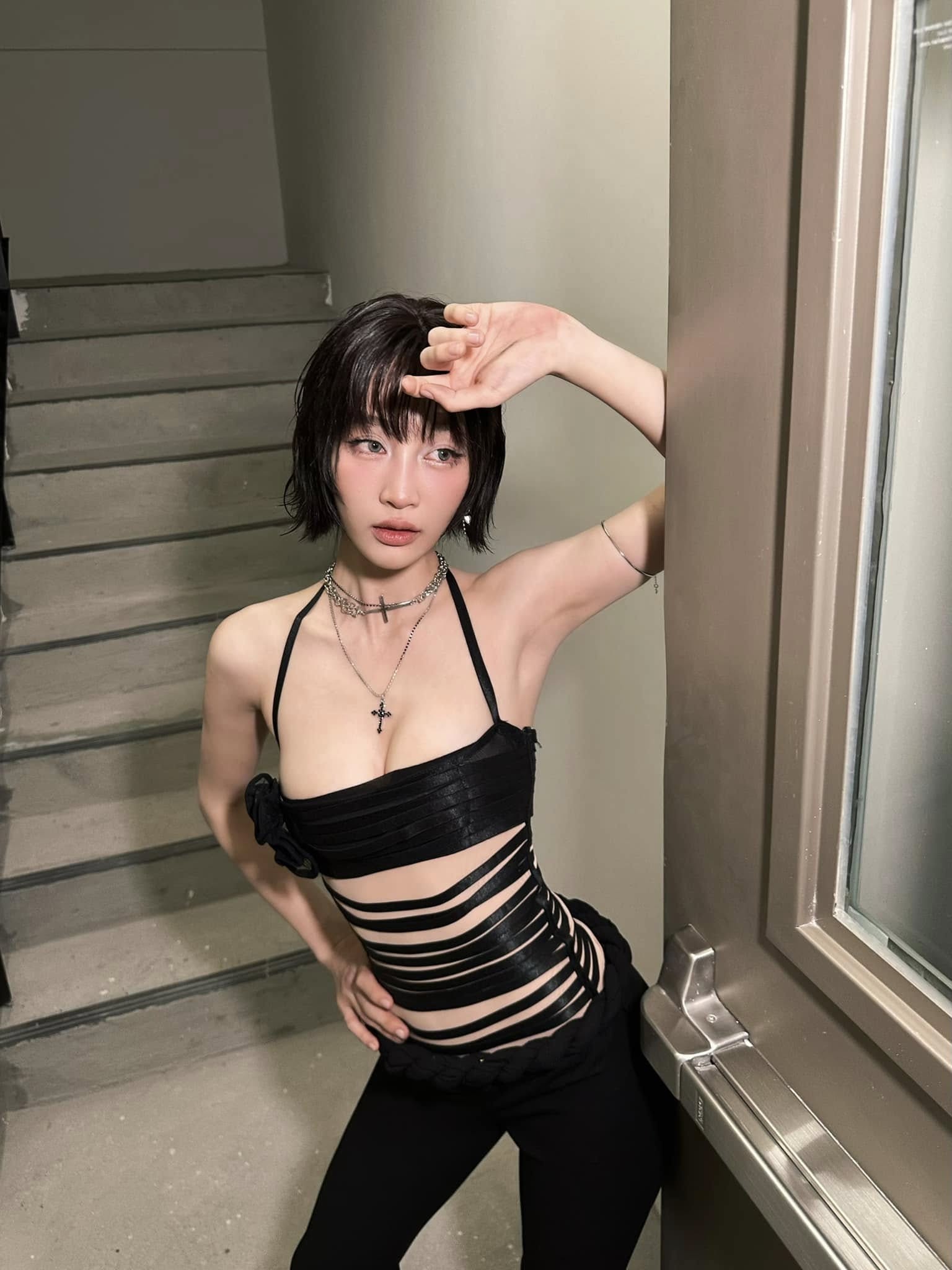 Dàn "Em Xinh" 98-line: Ngô Lan Hương, Juky San nổi bật, nhân tố mới gây tò mò ảnh 3