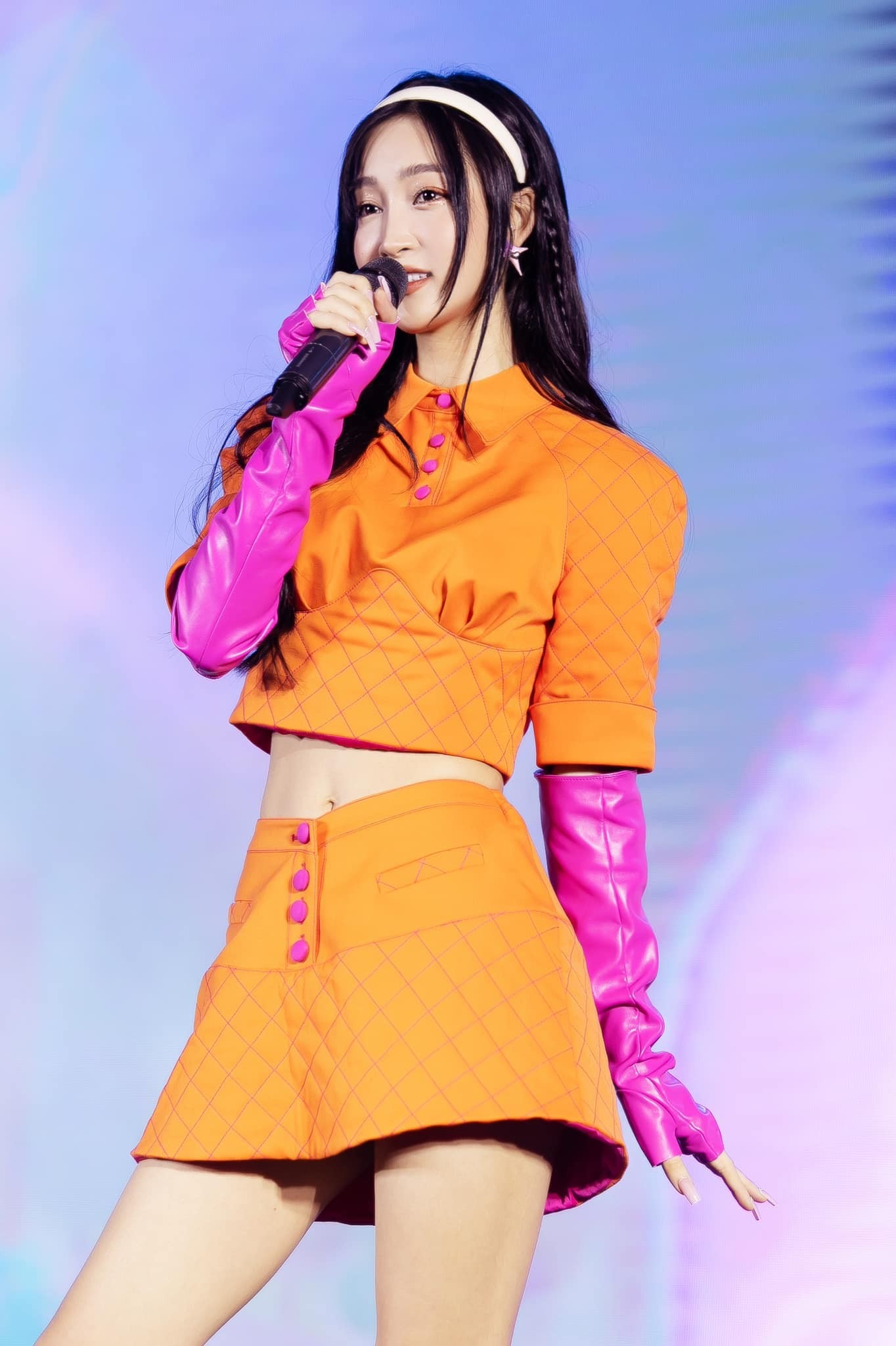 Dàn "Em Xinh" 98-line: Ngô Lan Hương, Juky San nổi bật, nhân tố mới gây tò mò ảnh 1
