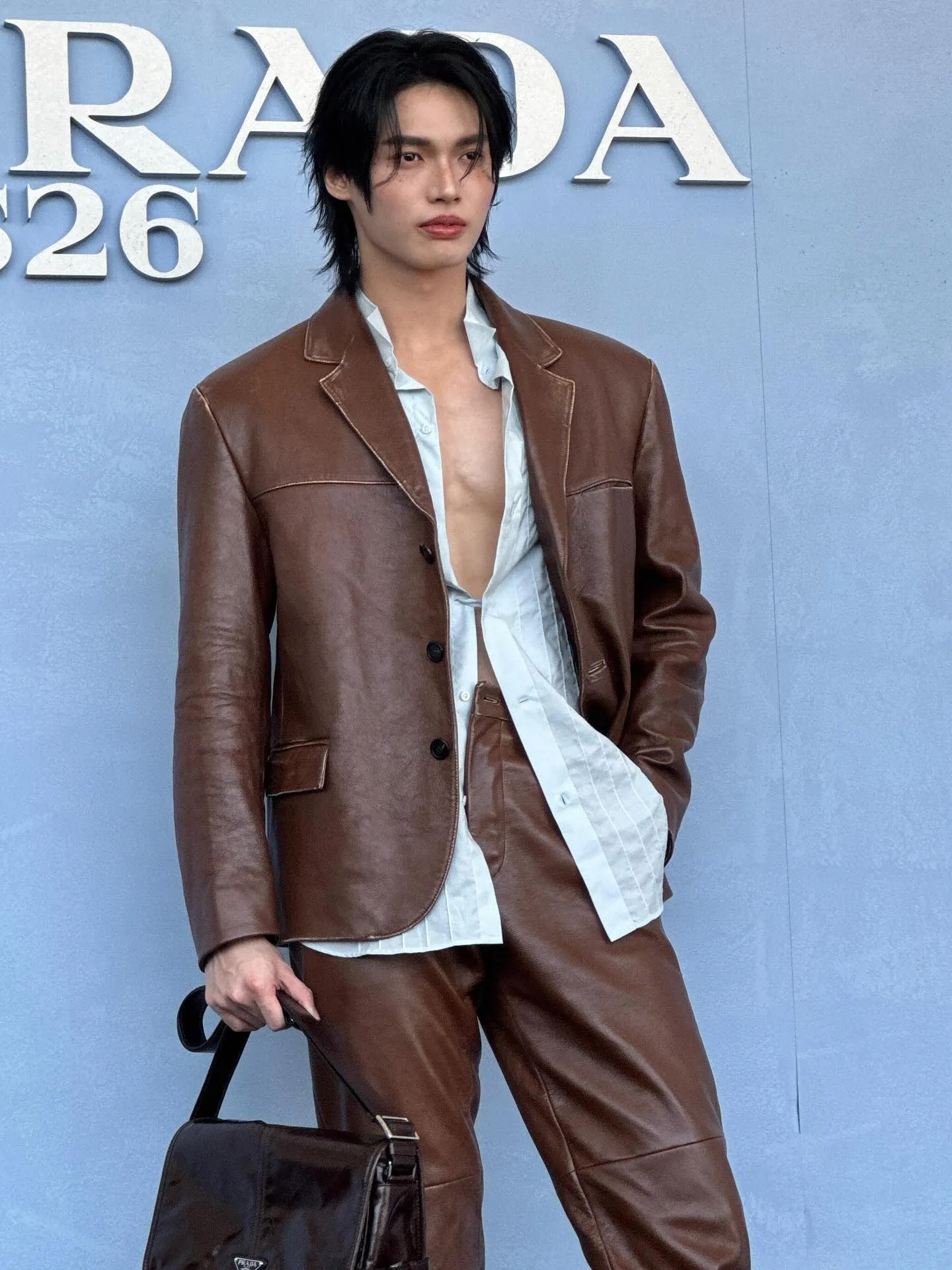 Show Prada tại Milan: Kai EXO, Lee Do Hyun gây bất ngờ, Sana TWICE nhạt nhoà ảnh 8