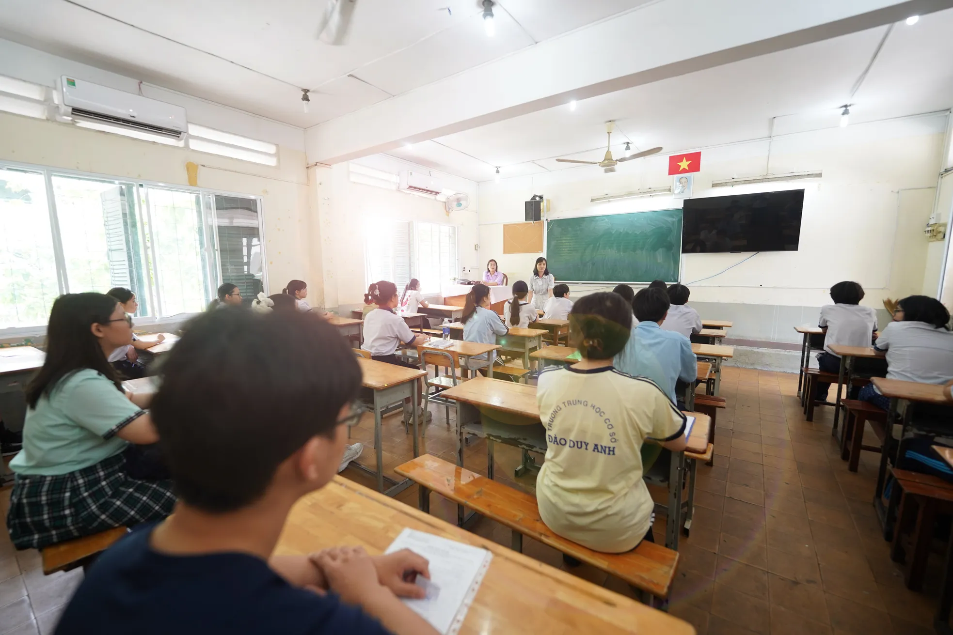 Hơn 70.000 thí sinh TPHCM làm thủ tục thi vào lớp 10 ảnh 3